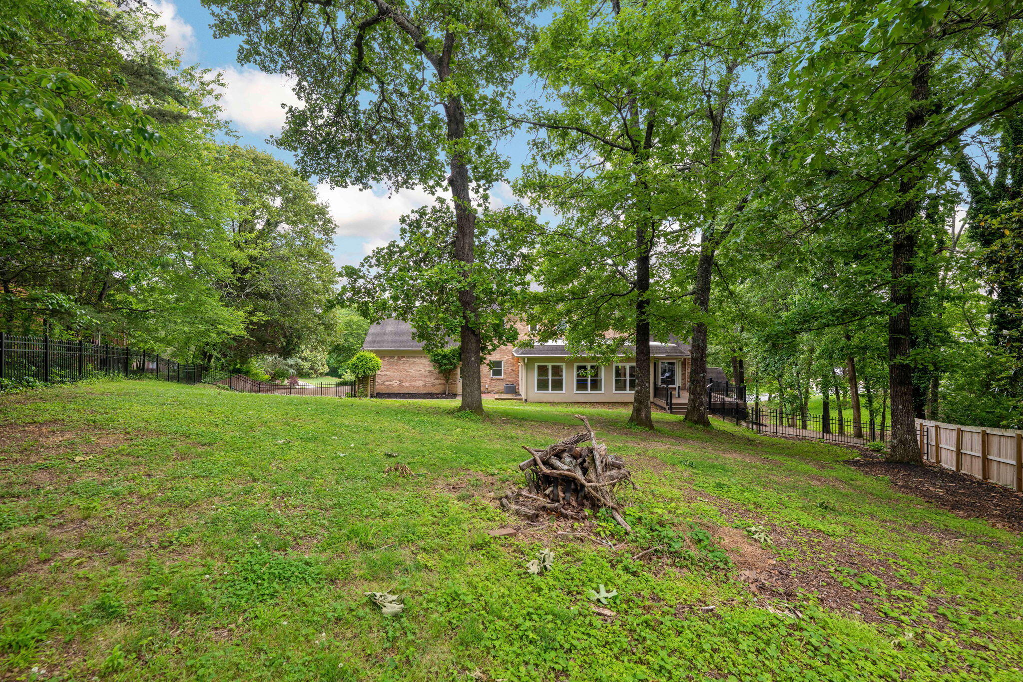 9416 Royal Mountain Drive