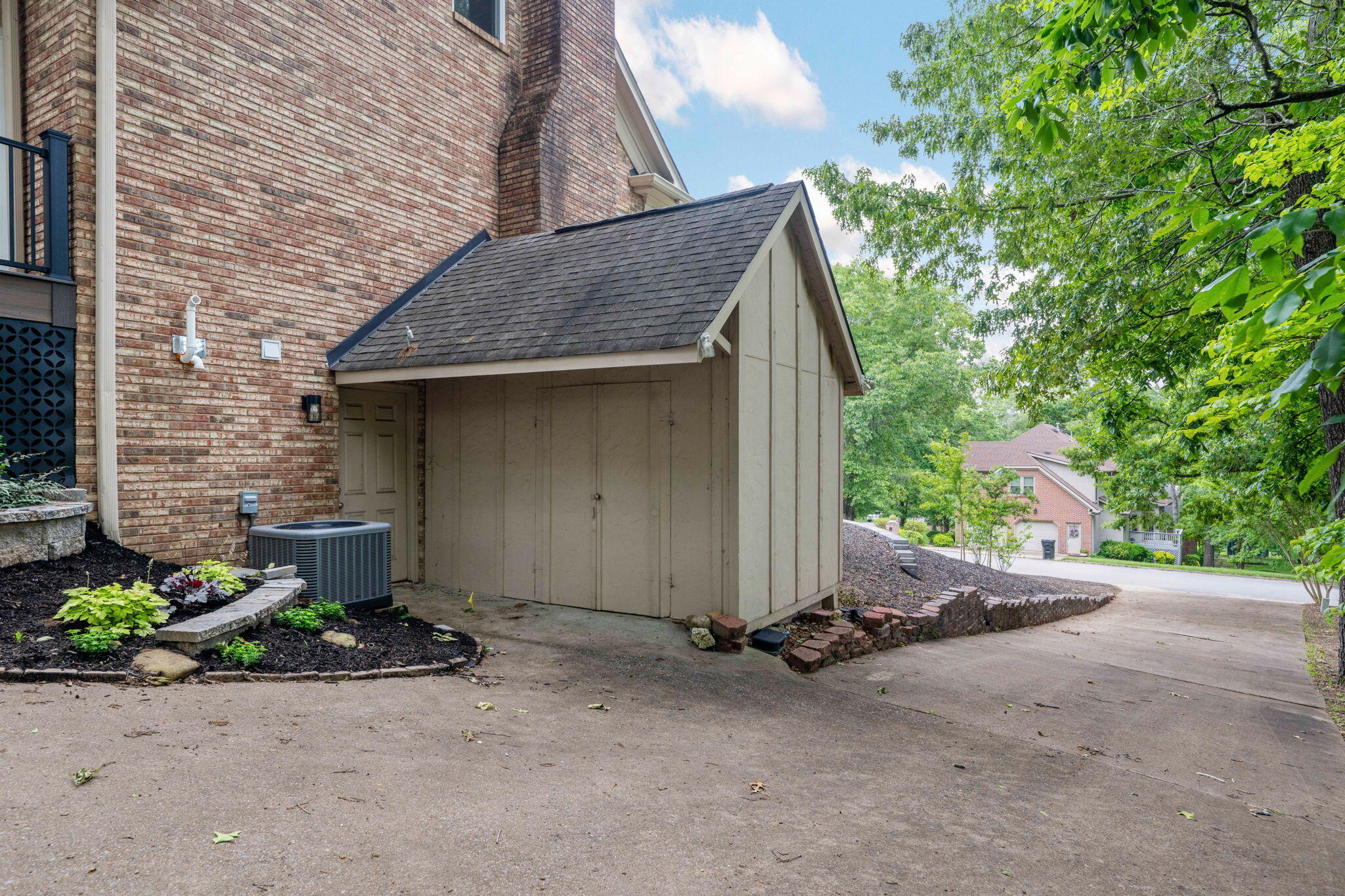 9416 Royal Mountain Drive