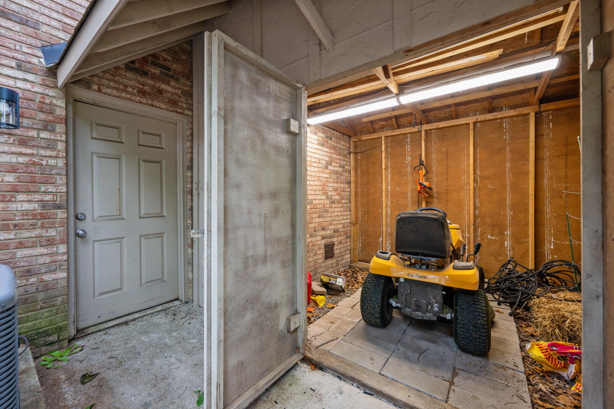 9416 Royal Mountain Drive