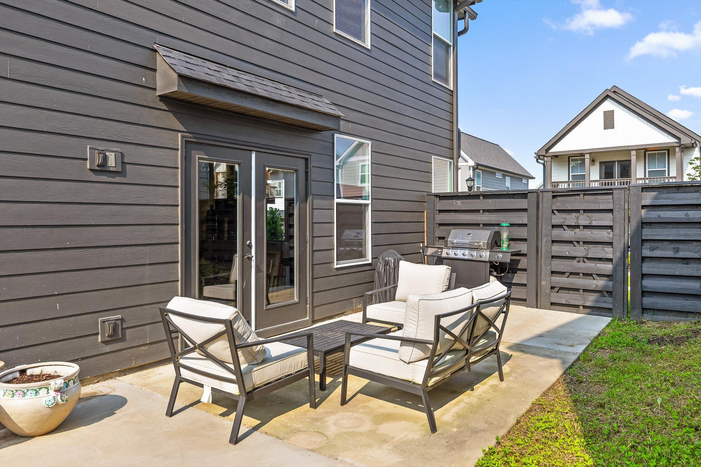 1531 Bowtie Road