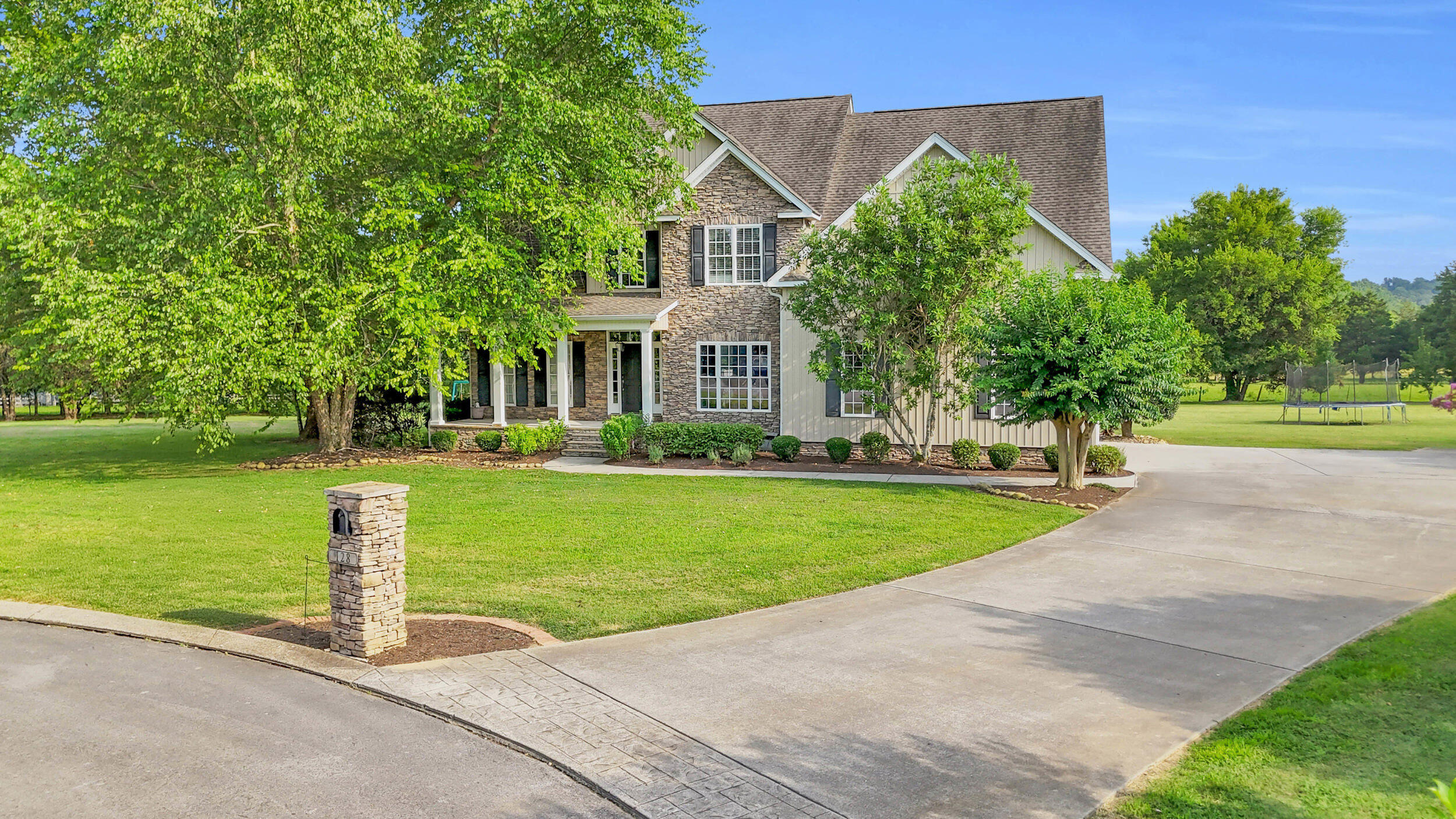 128 Teal Drive NW