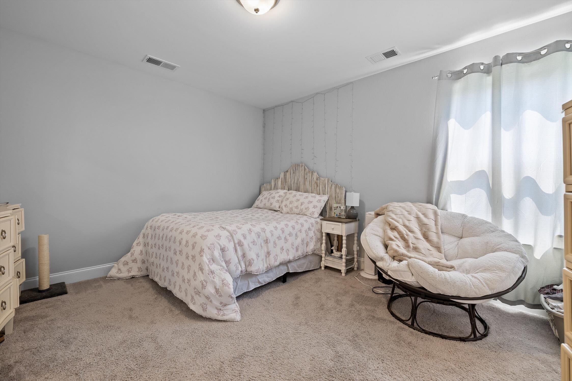 1494 Buttonwood Loop