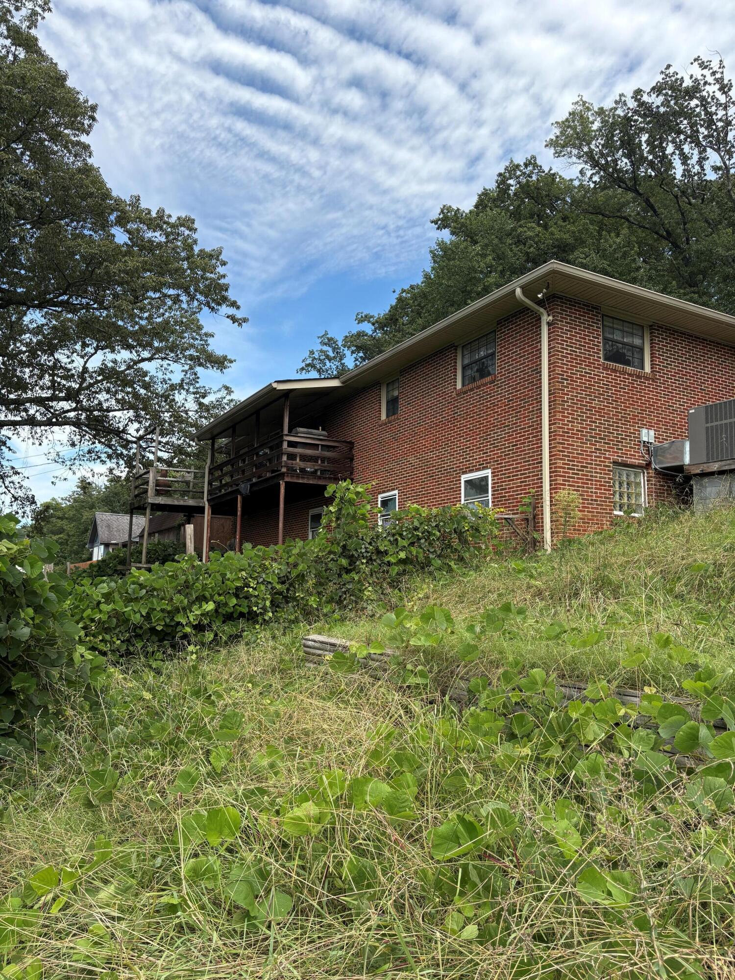 39 Clift Trail