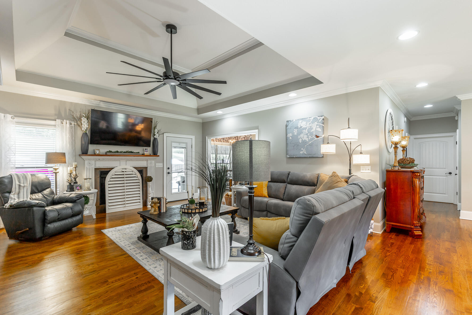 5094 Long Hollow Road