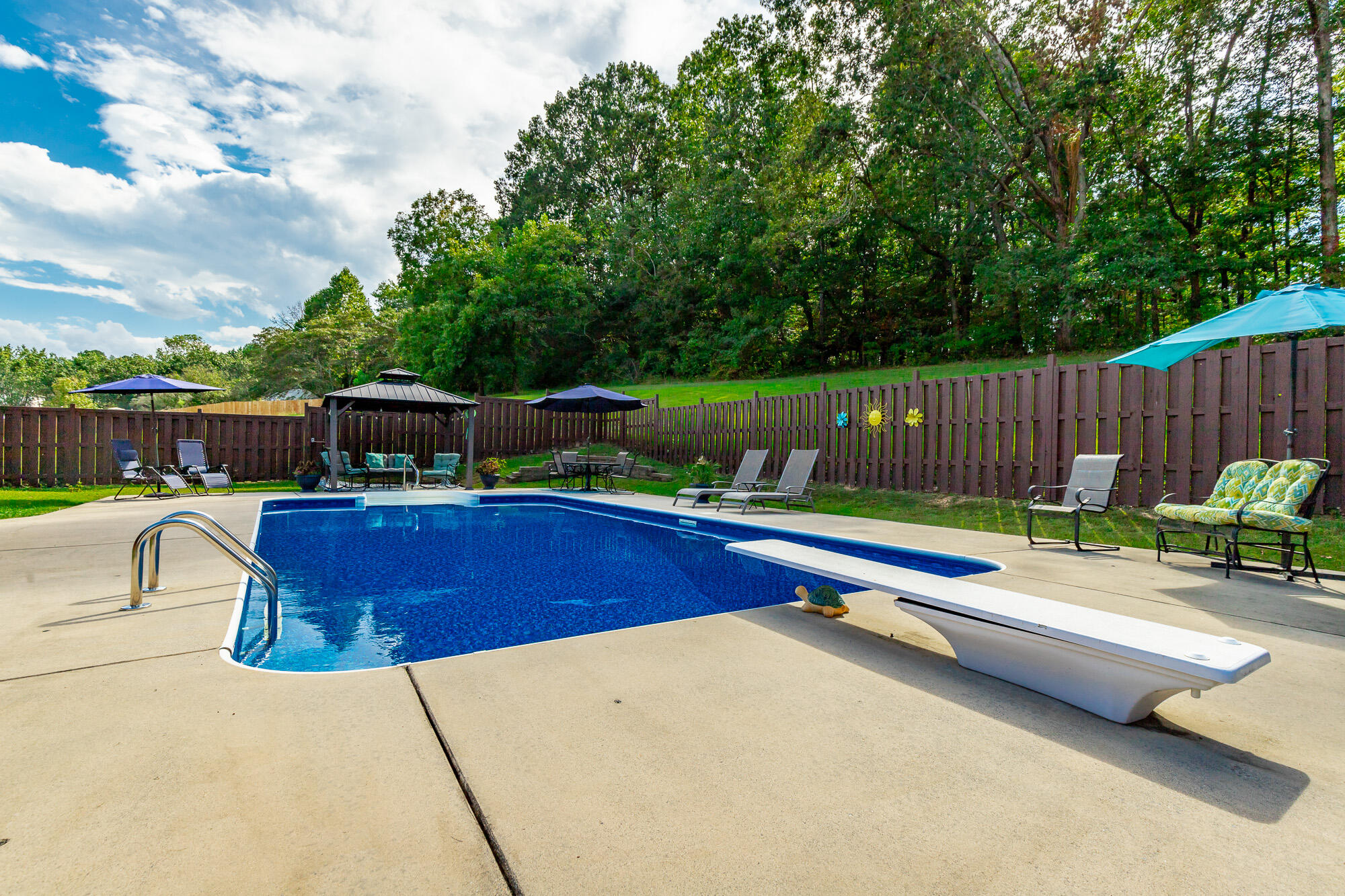 5094 Long Hollow Road