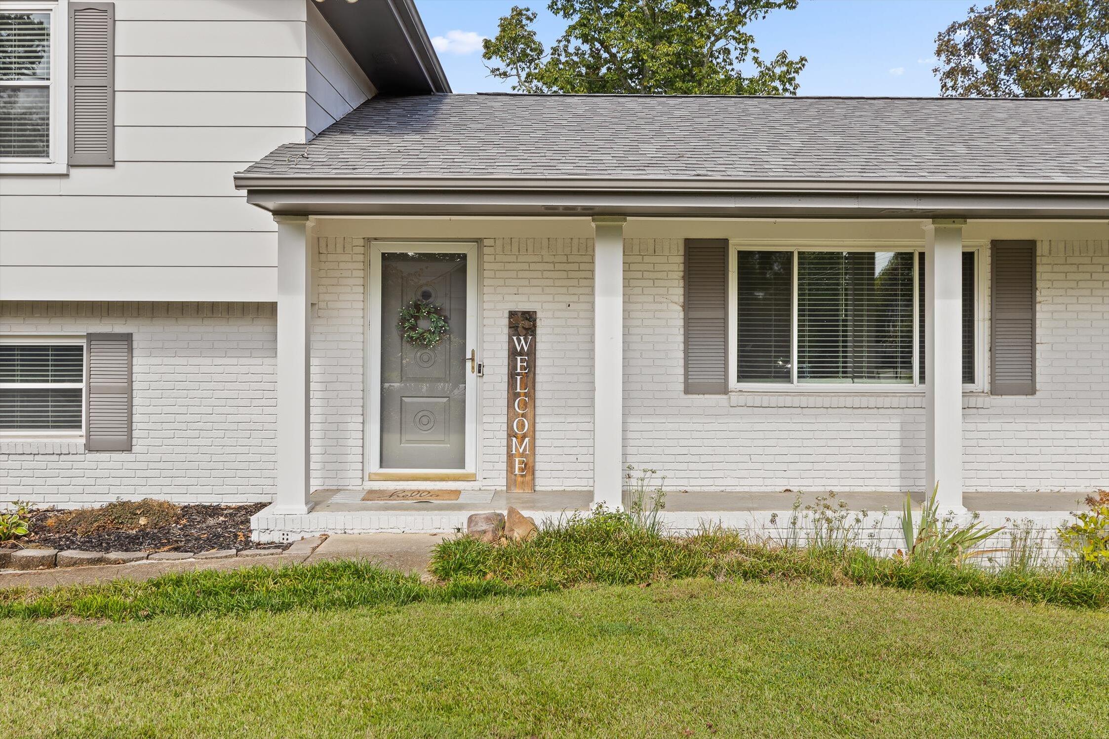 143 Rolling Ridge Drive