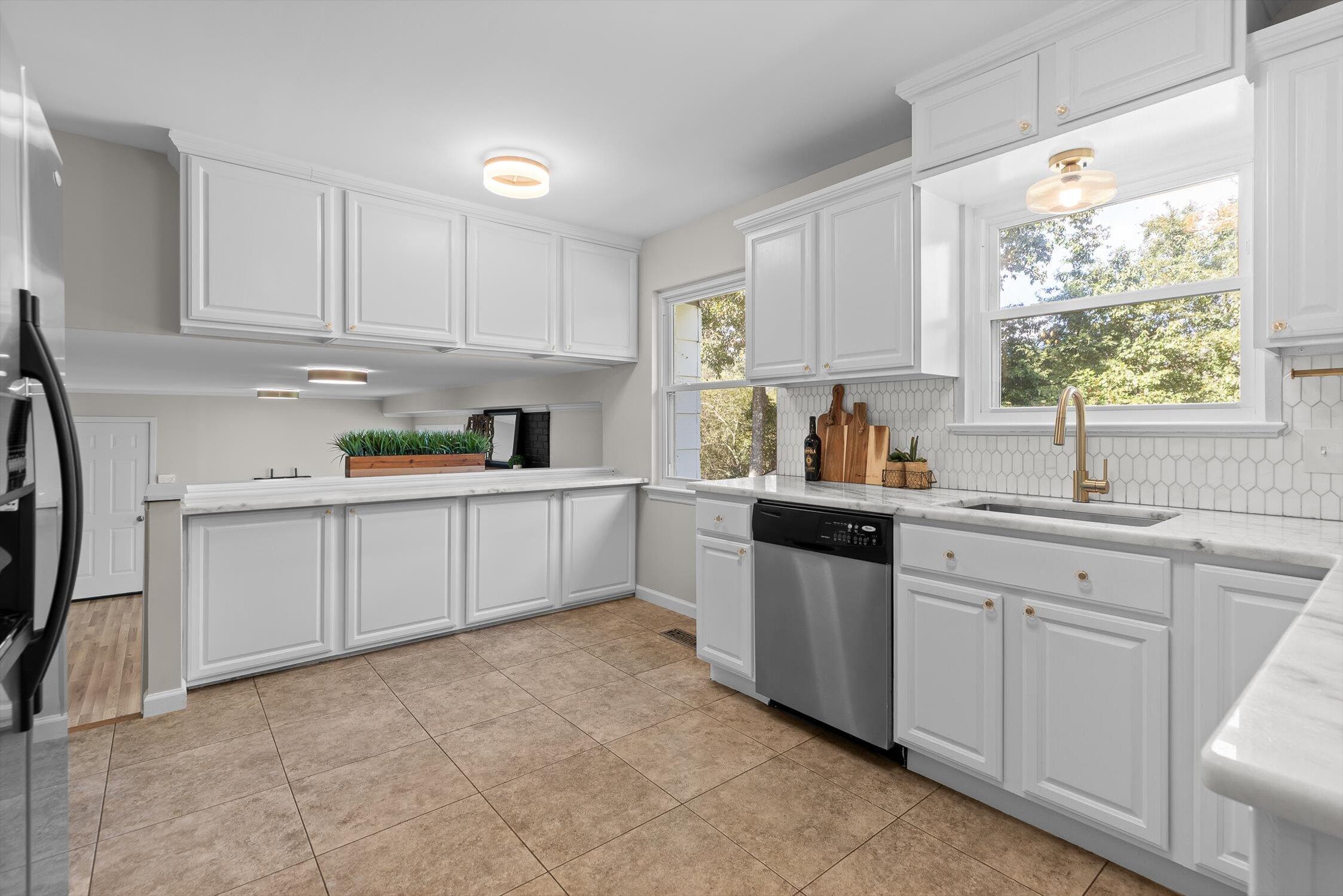 143 Rolling Ridge Drive