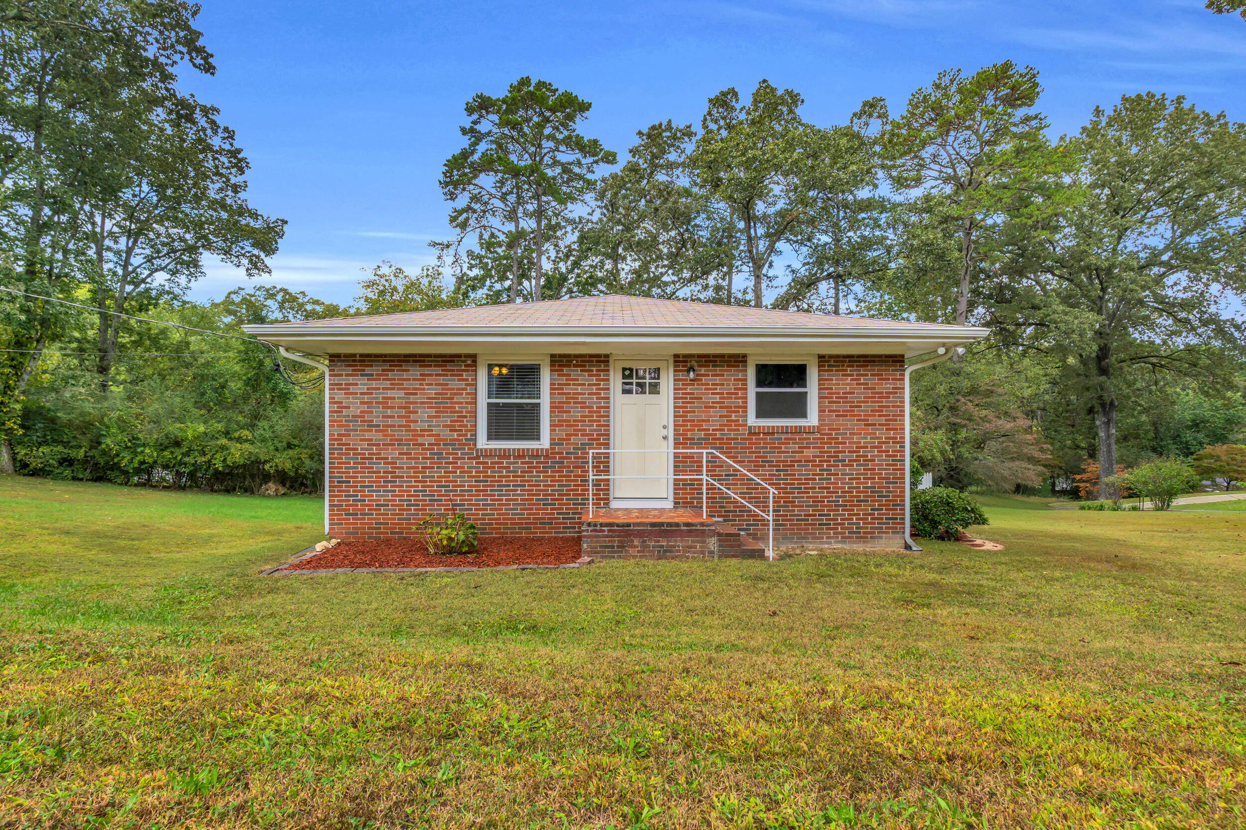 3516 Maplewood Lane