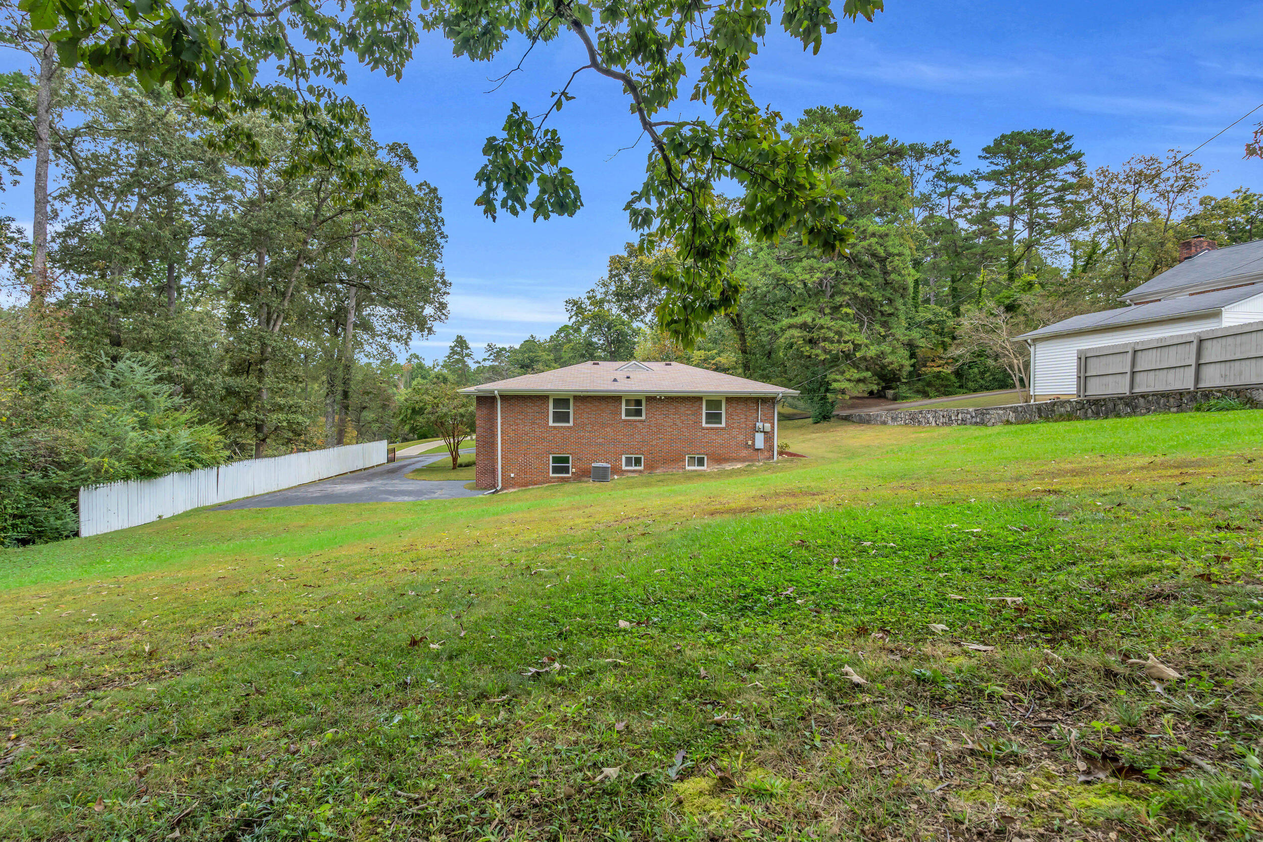 3516 Maplewood Lane