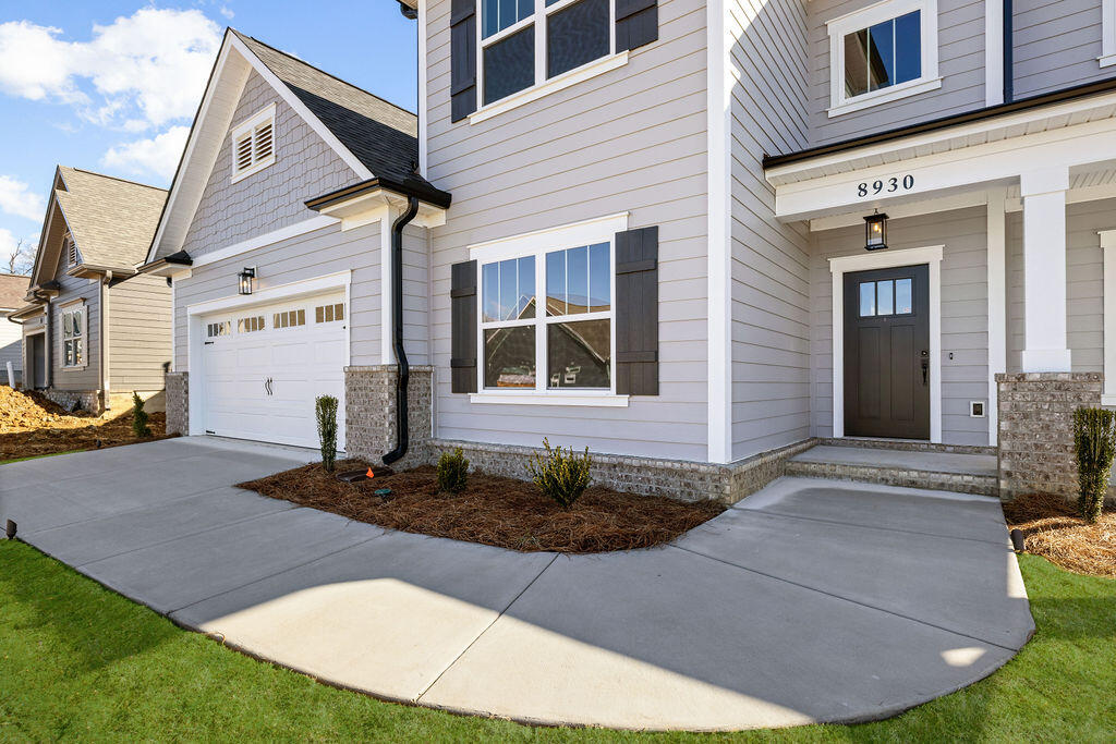 8930 Knolling Loop, 31