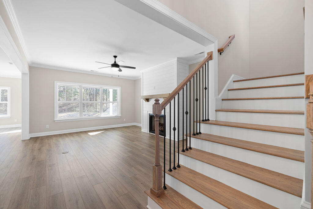 8930 Knolling Loop, 31