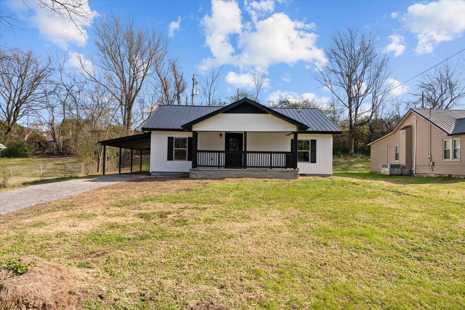 2215 Buchanan Road SE