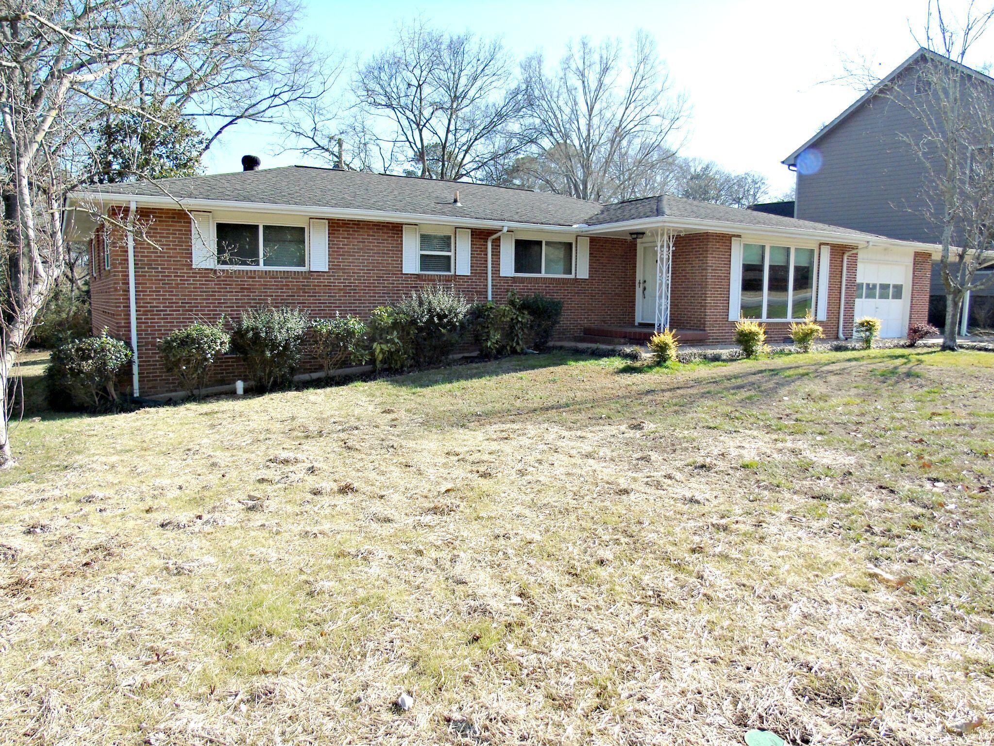 608 Melville Avenue