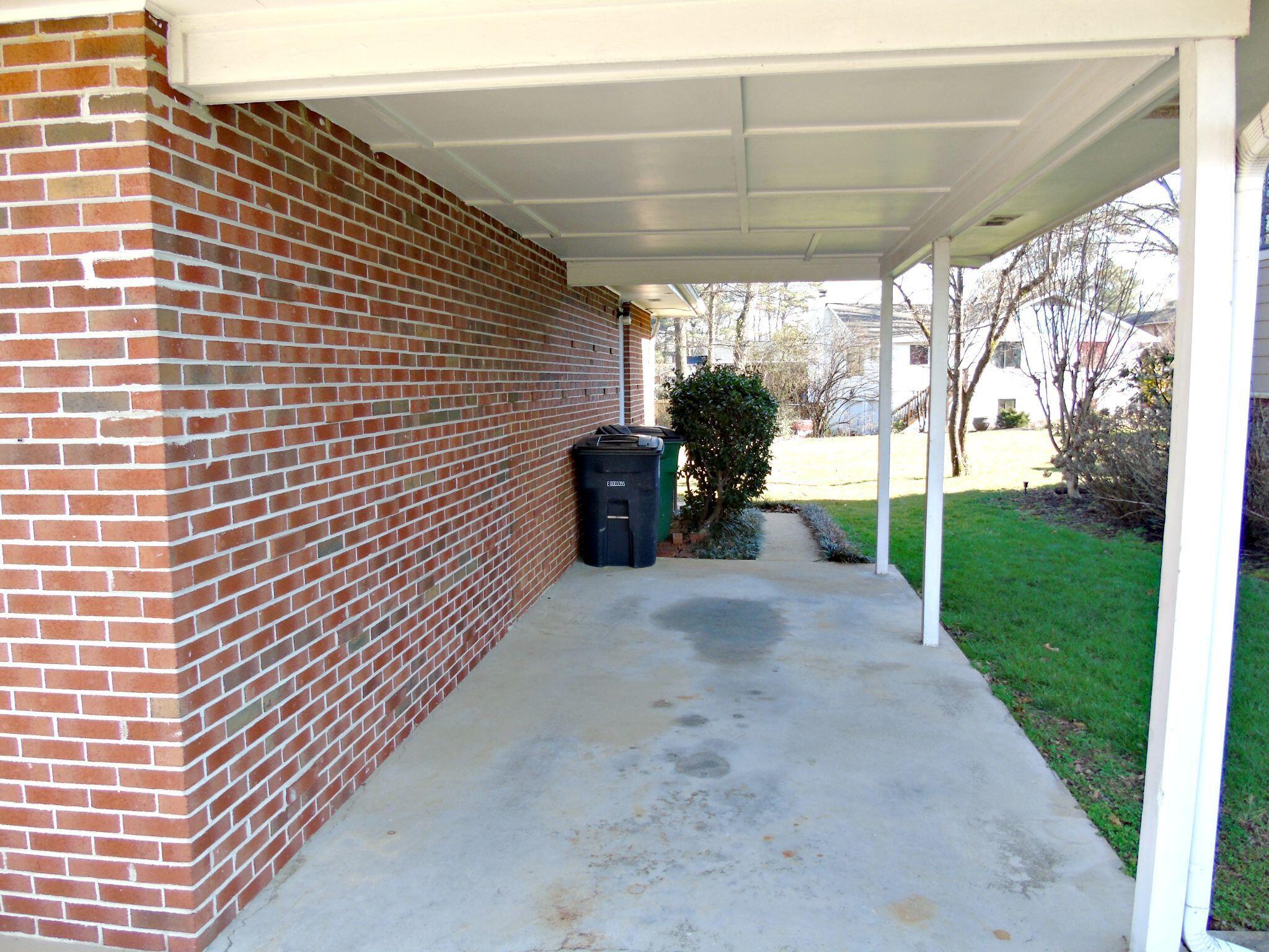 608 Melville Avenue