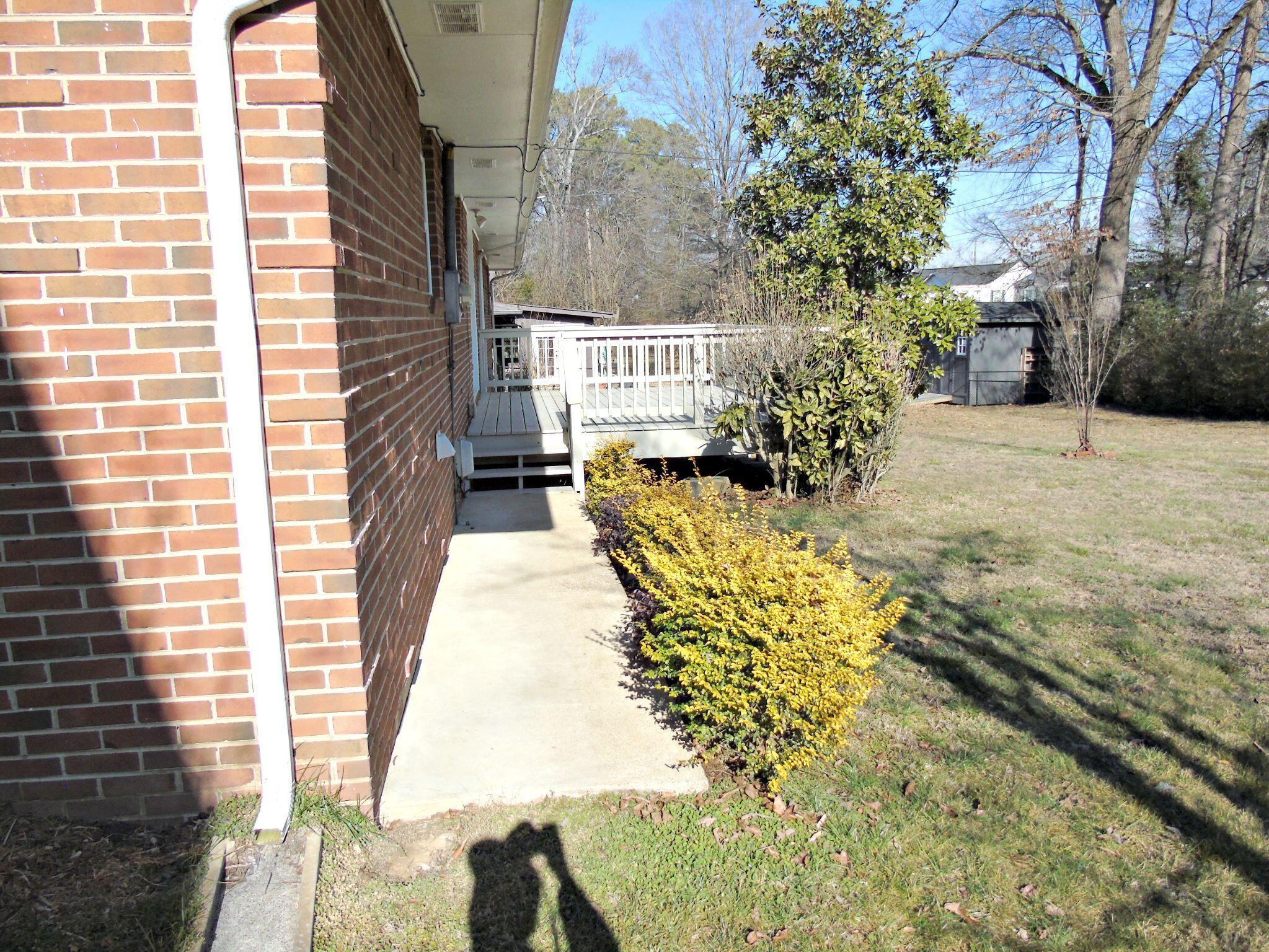 608 Melville Avenue