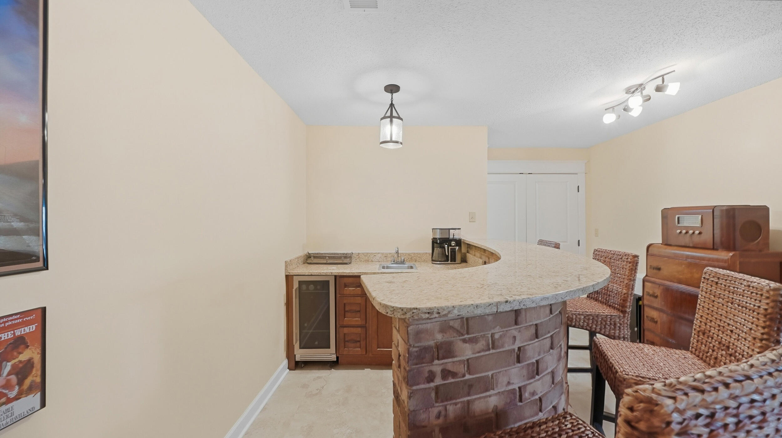 1039 Shady Fork Road