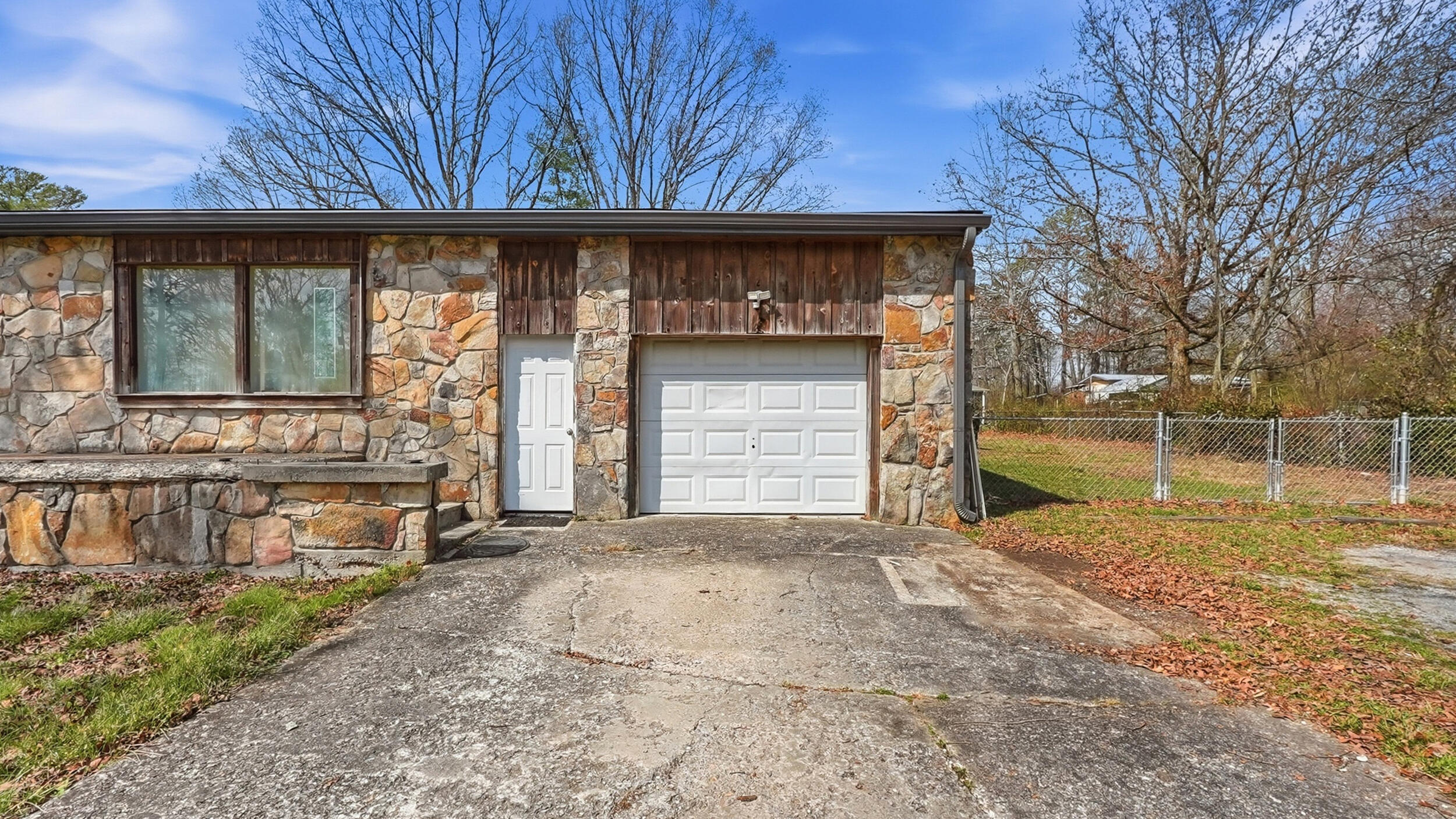 236 Hall Cemetery Road