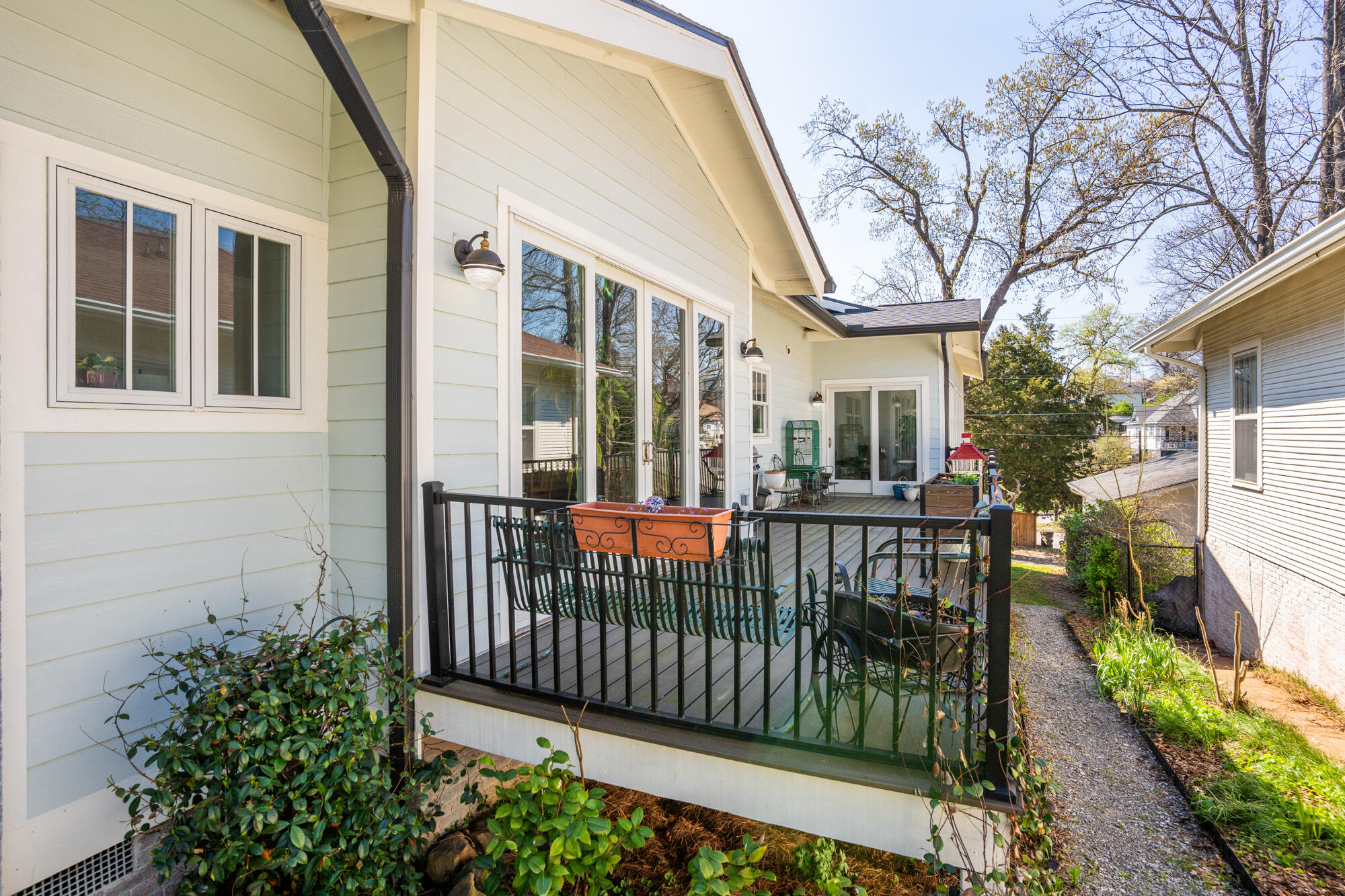 215 Mcfarland Avenue