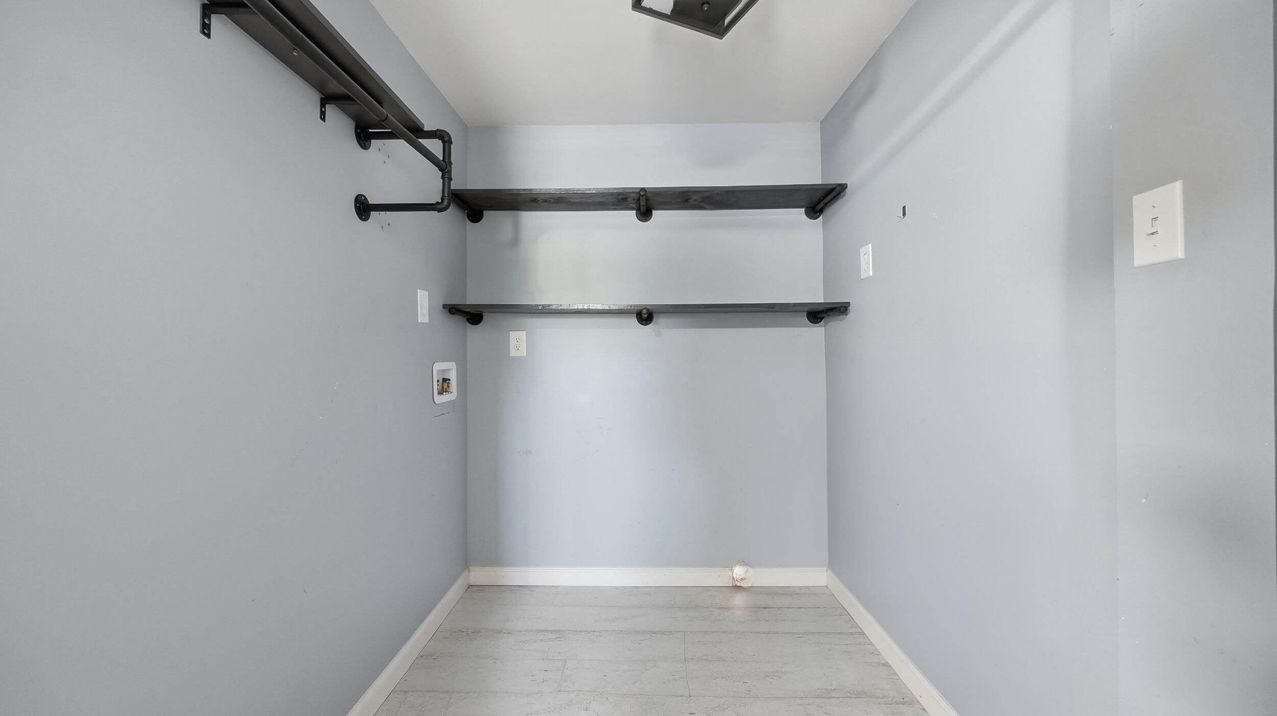 1411 Hickory Valley Road