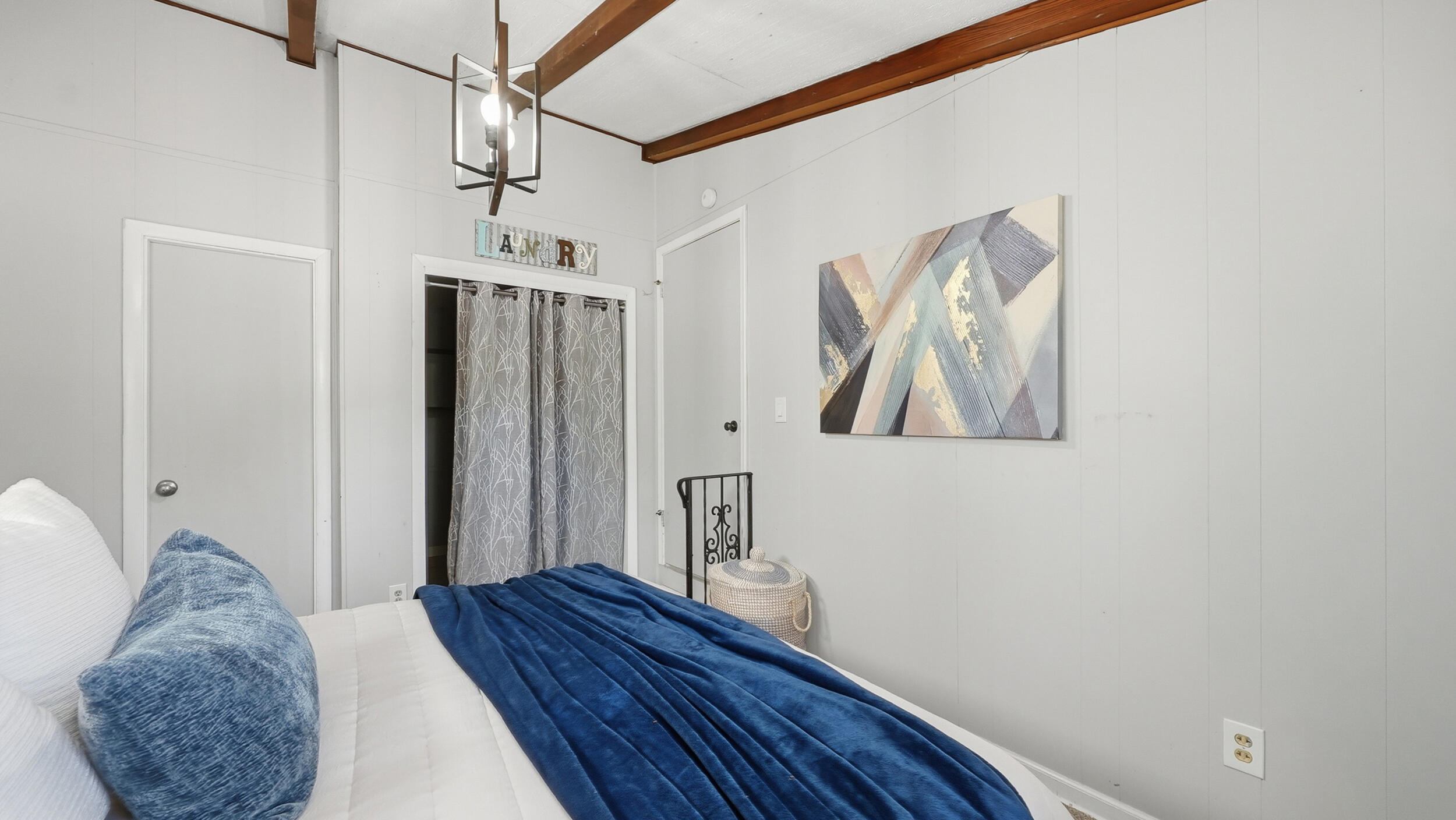 1411 Hickory Valley Road