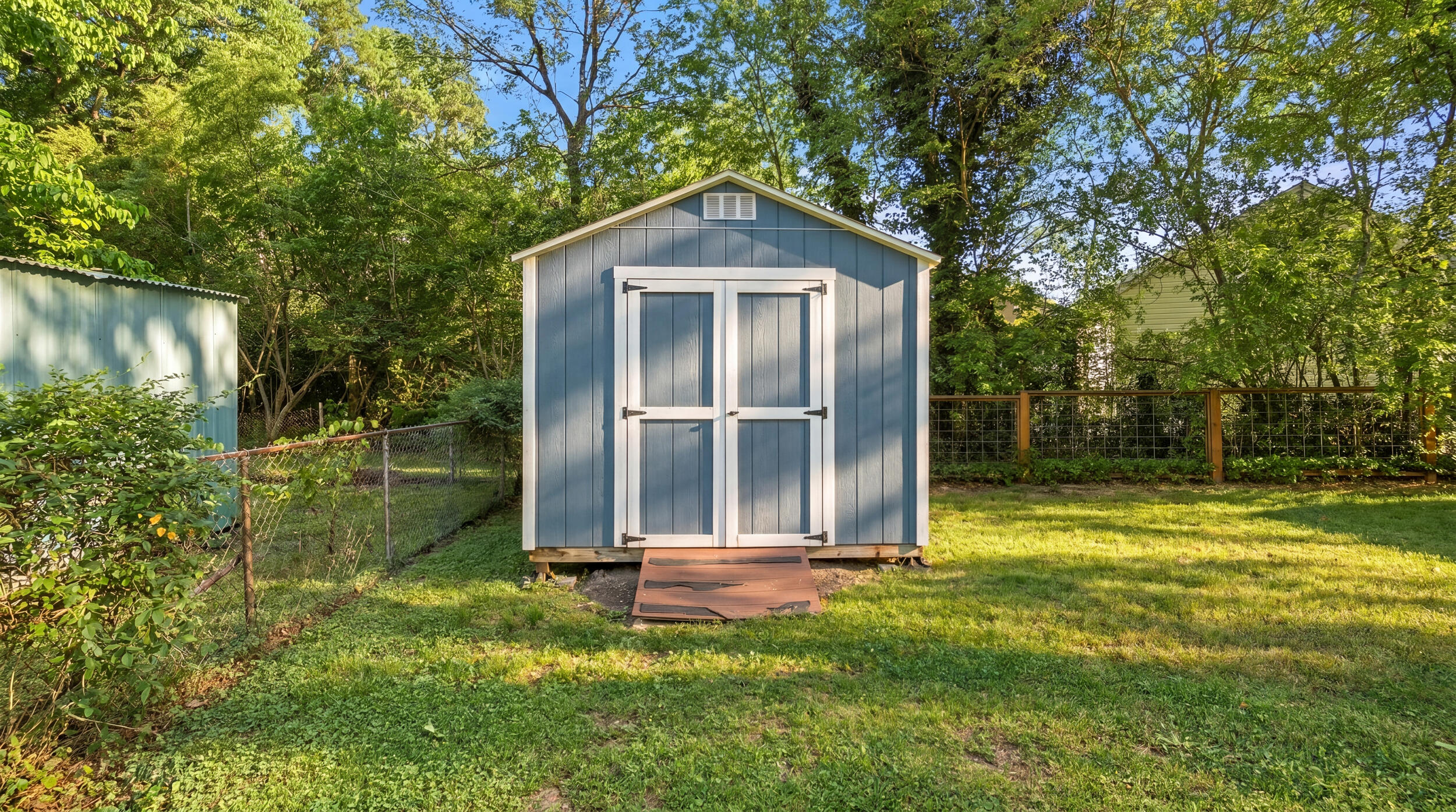 706 Lupton Drive