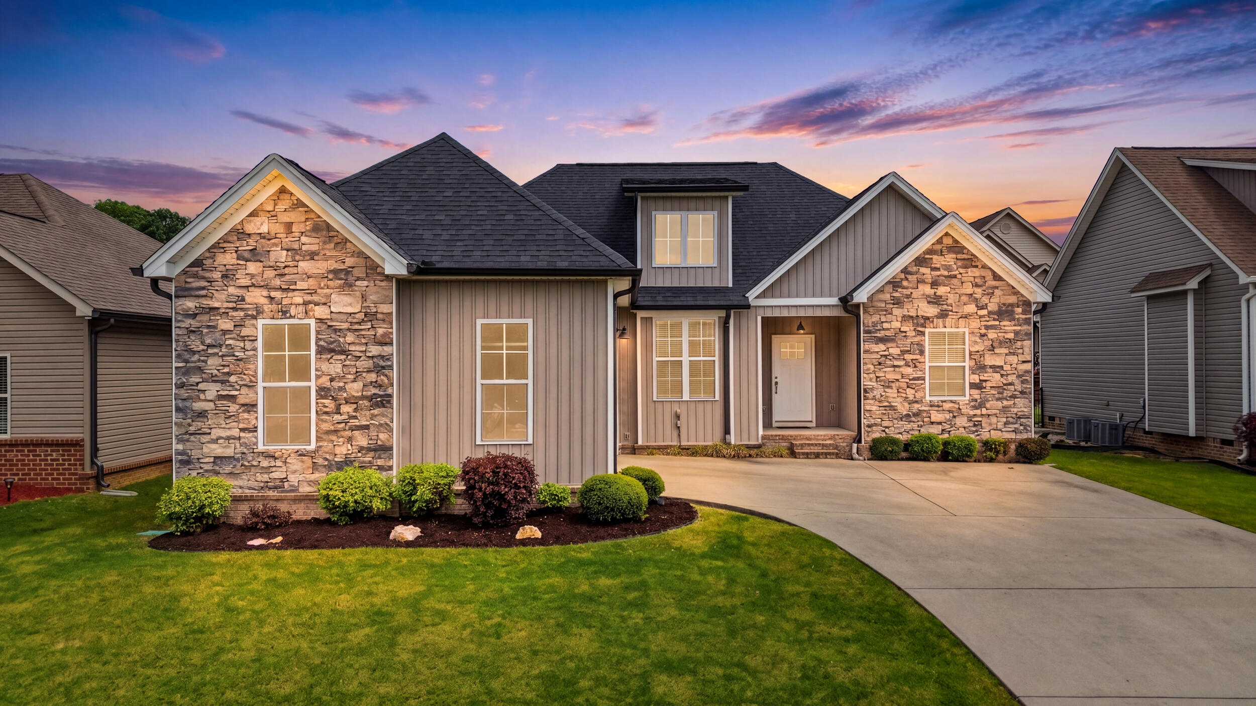 2824 Firethorne Lane