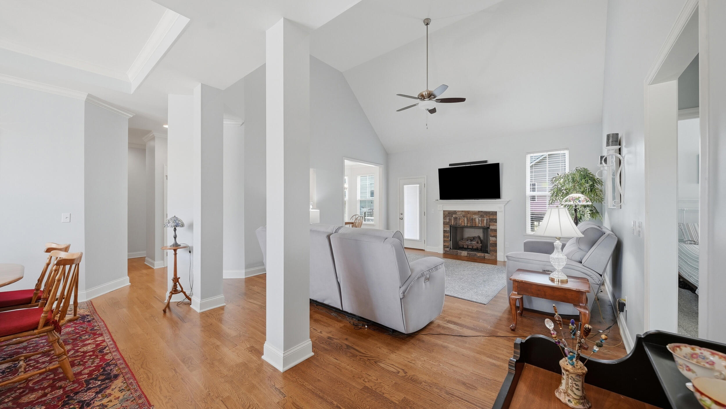 2824 Firethorne Lane