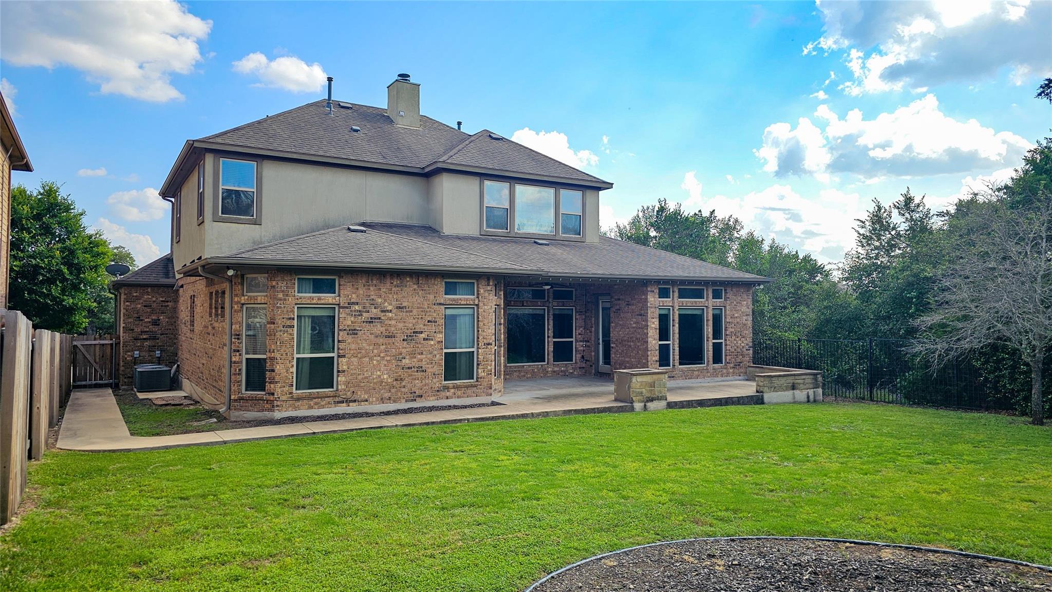 952 Wild Rose DR