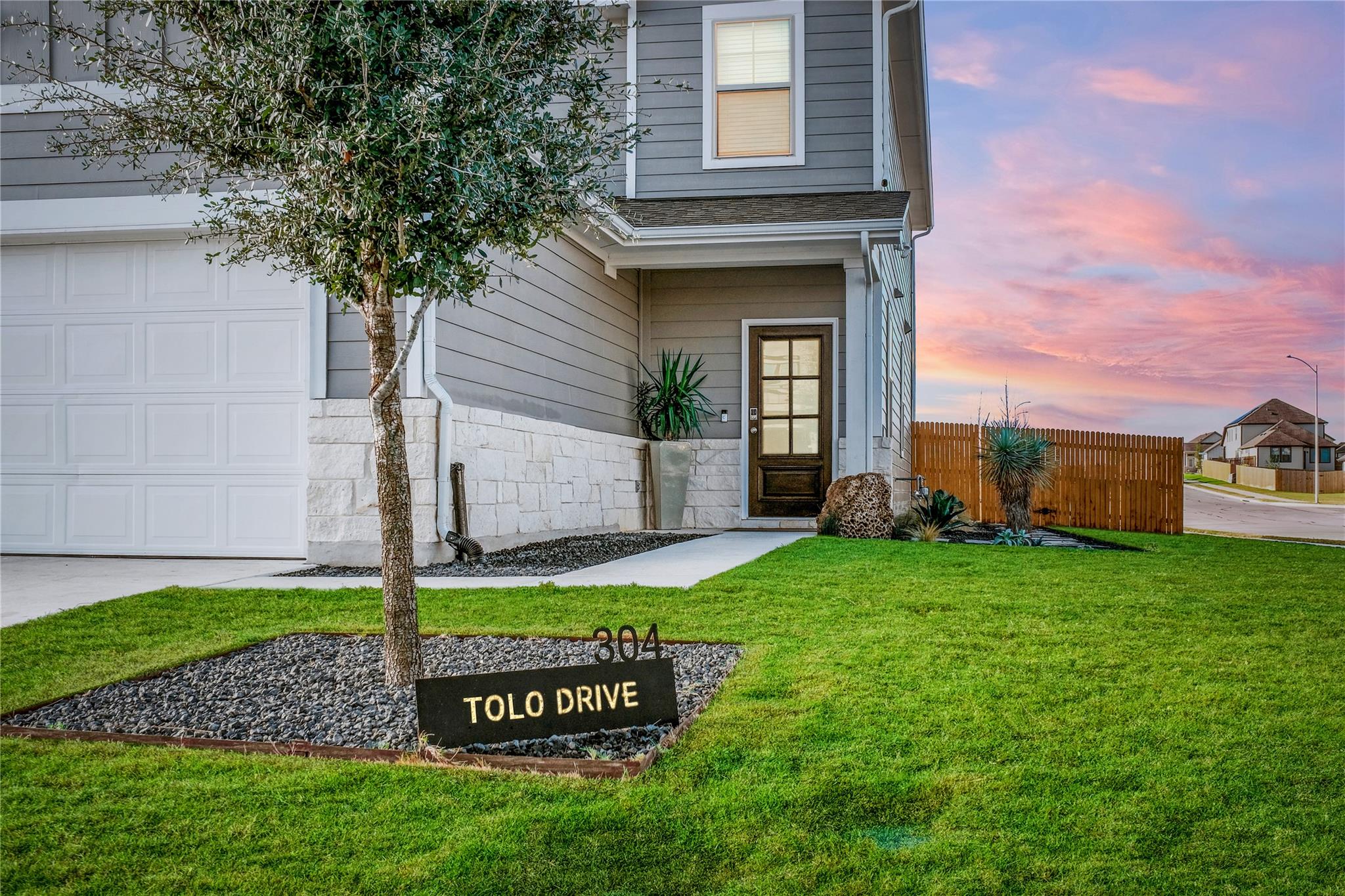 304 Tolo DR