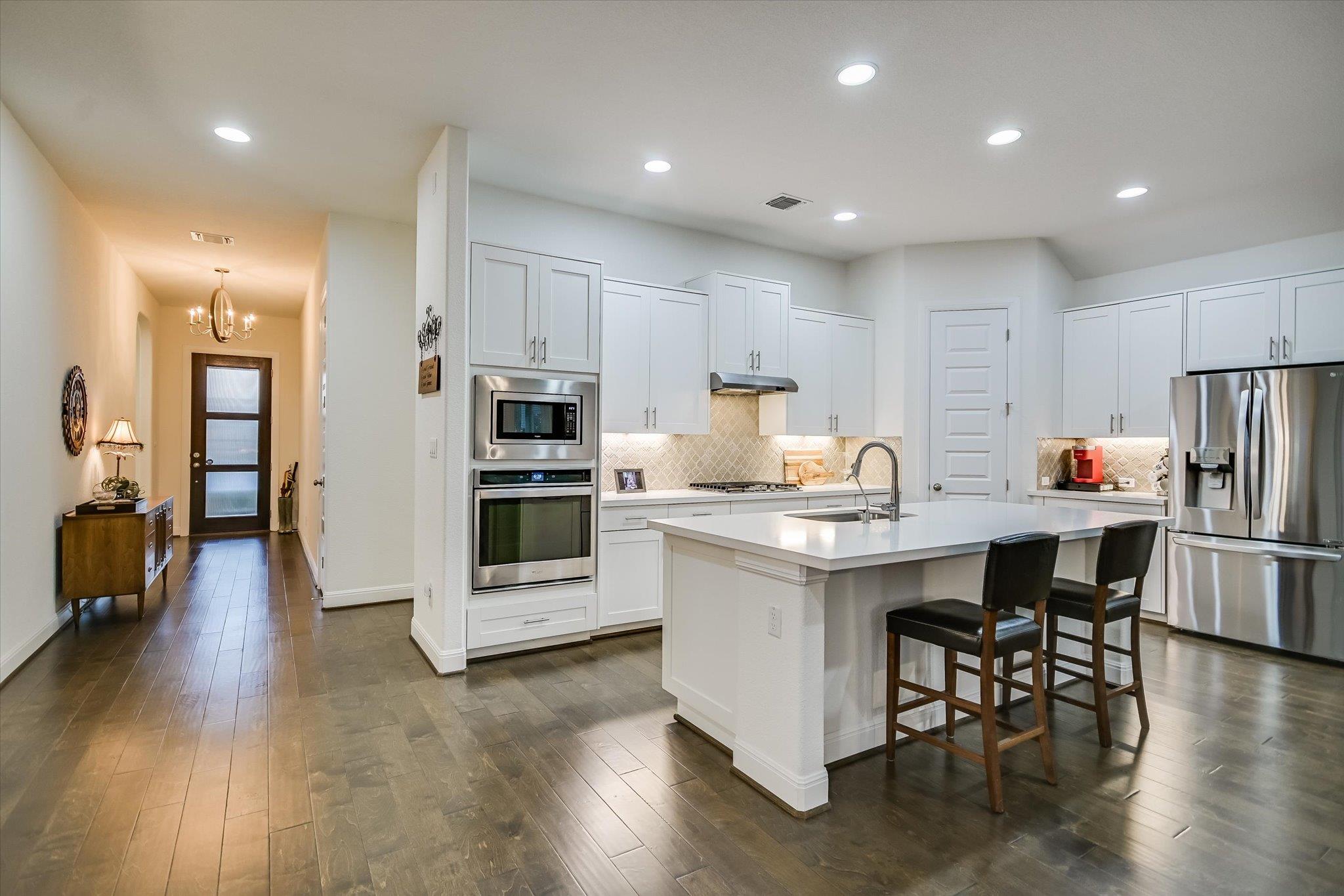 508 Peakside CIR