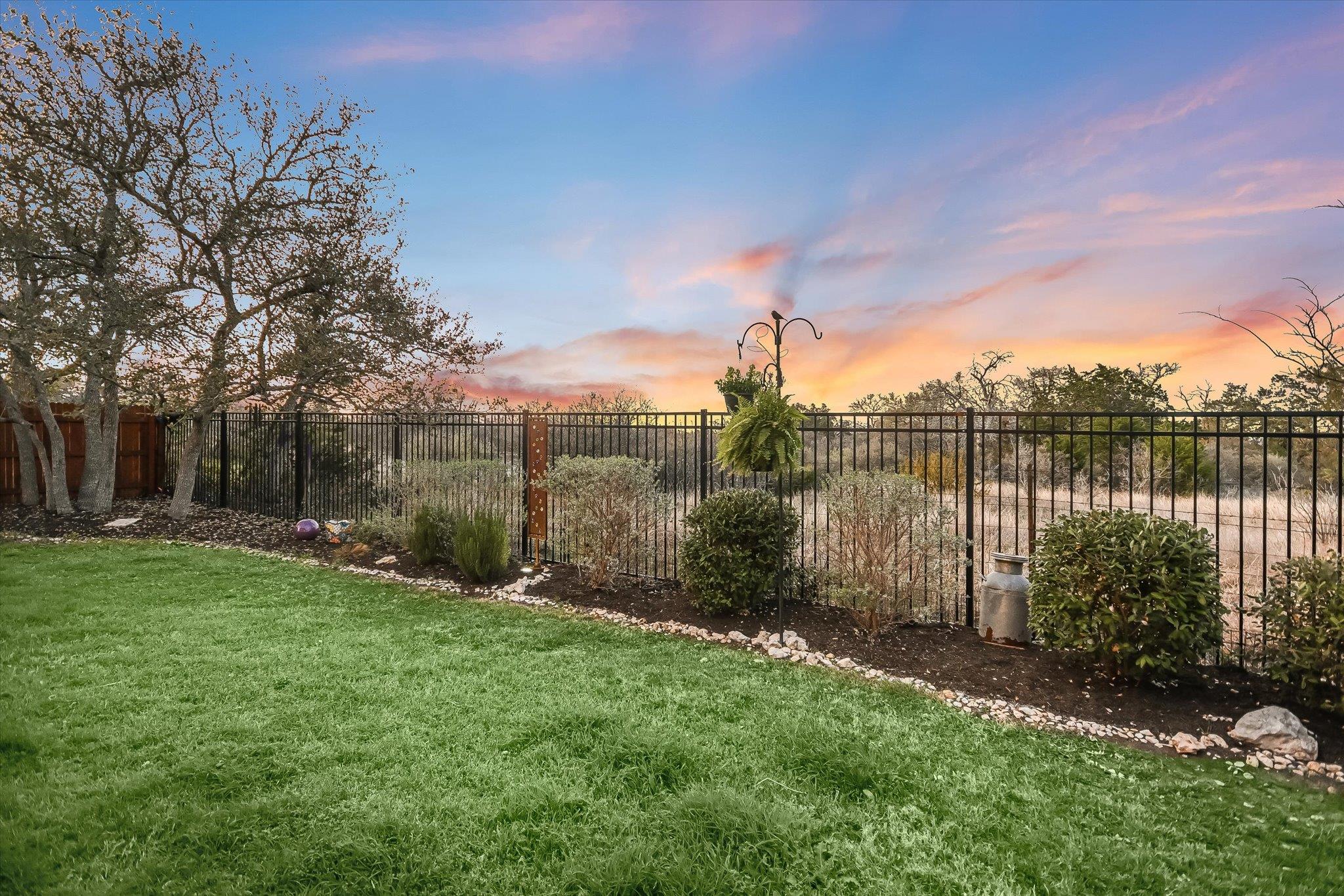 508 Peakside CIR