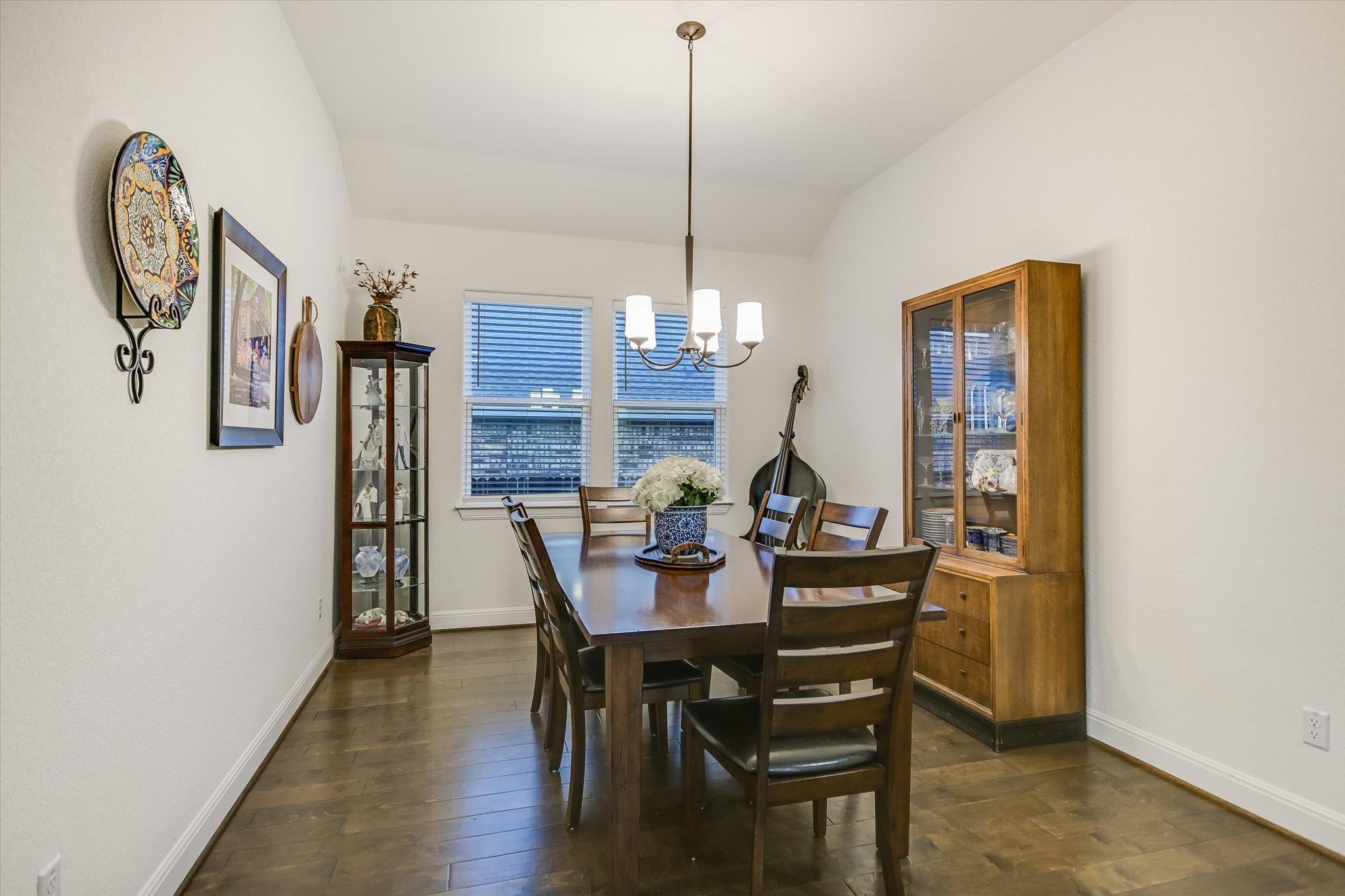 508 Peakside CIR