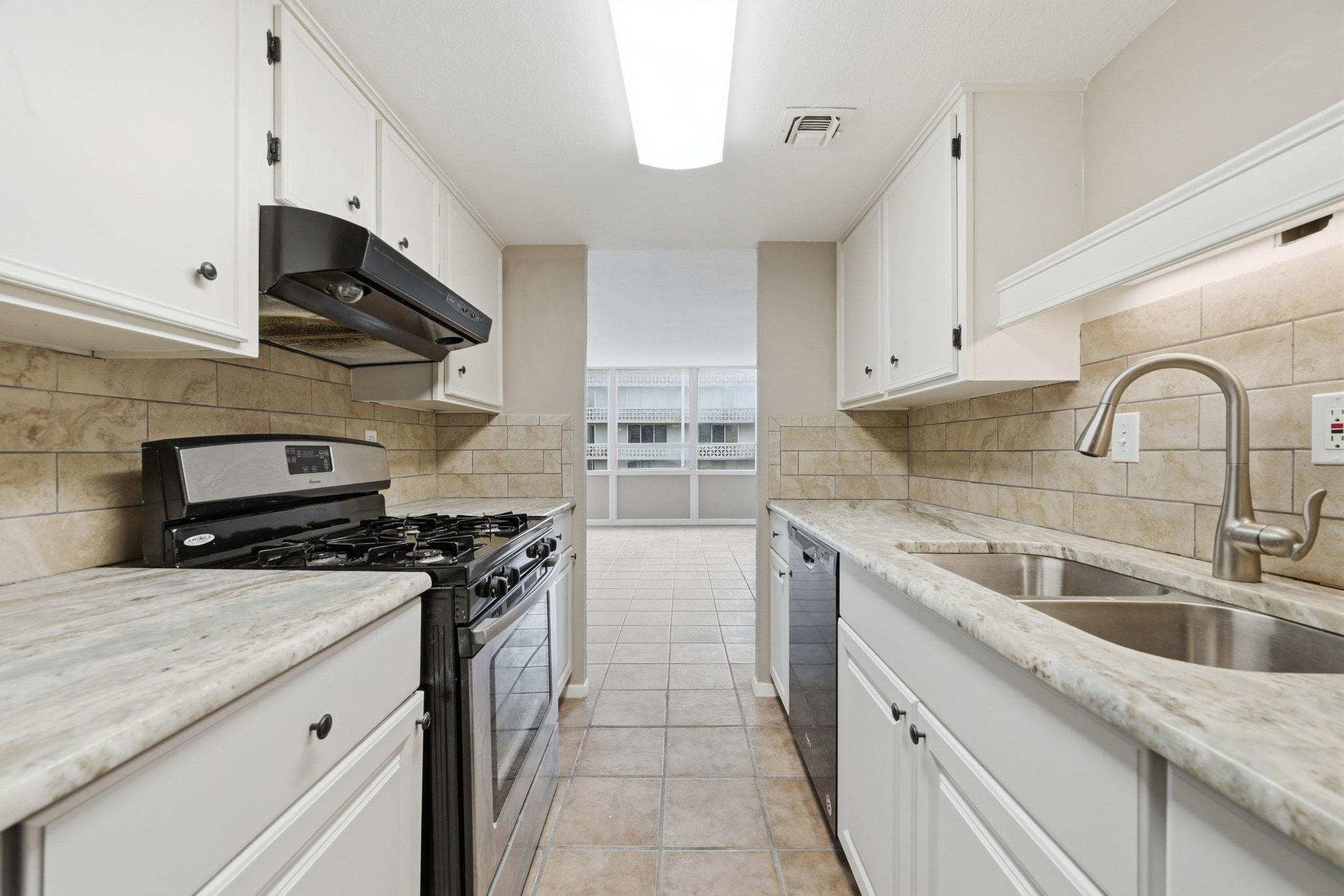 1800 Lavaca ST # 515