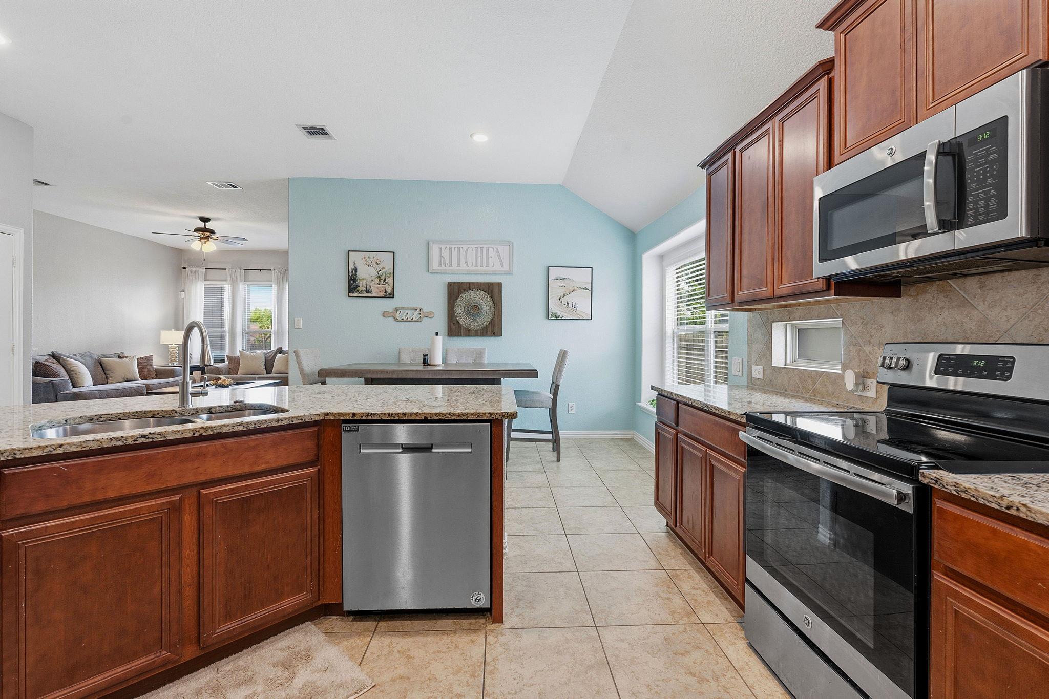 145 Plantain DR