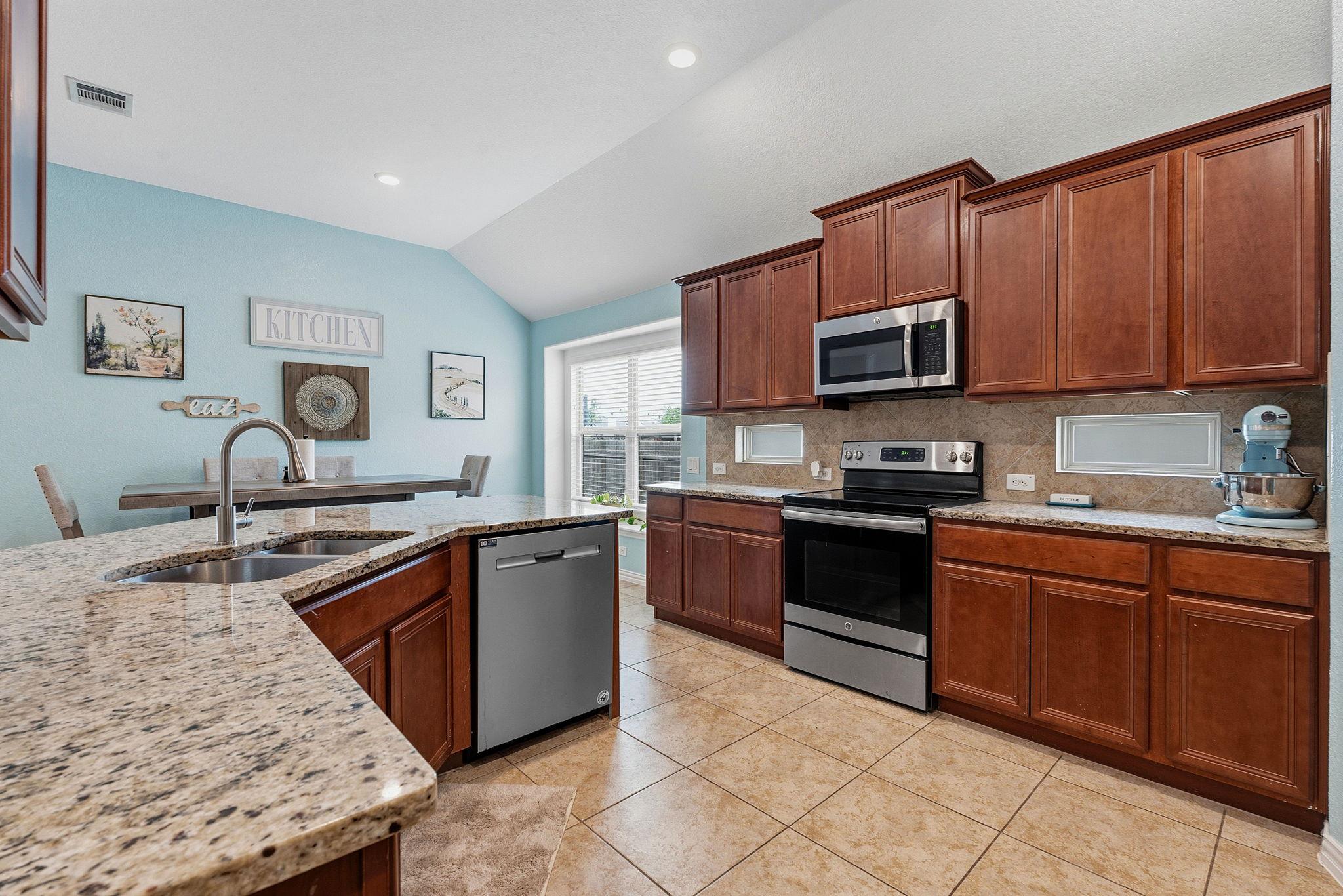 145 Plantain DR