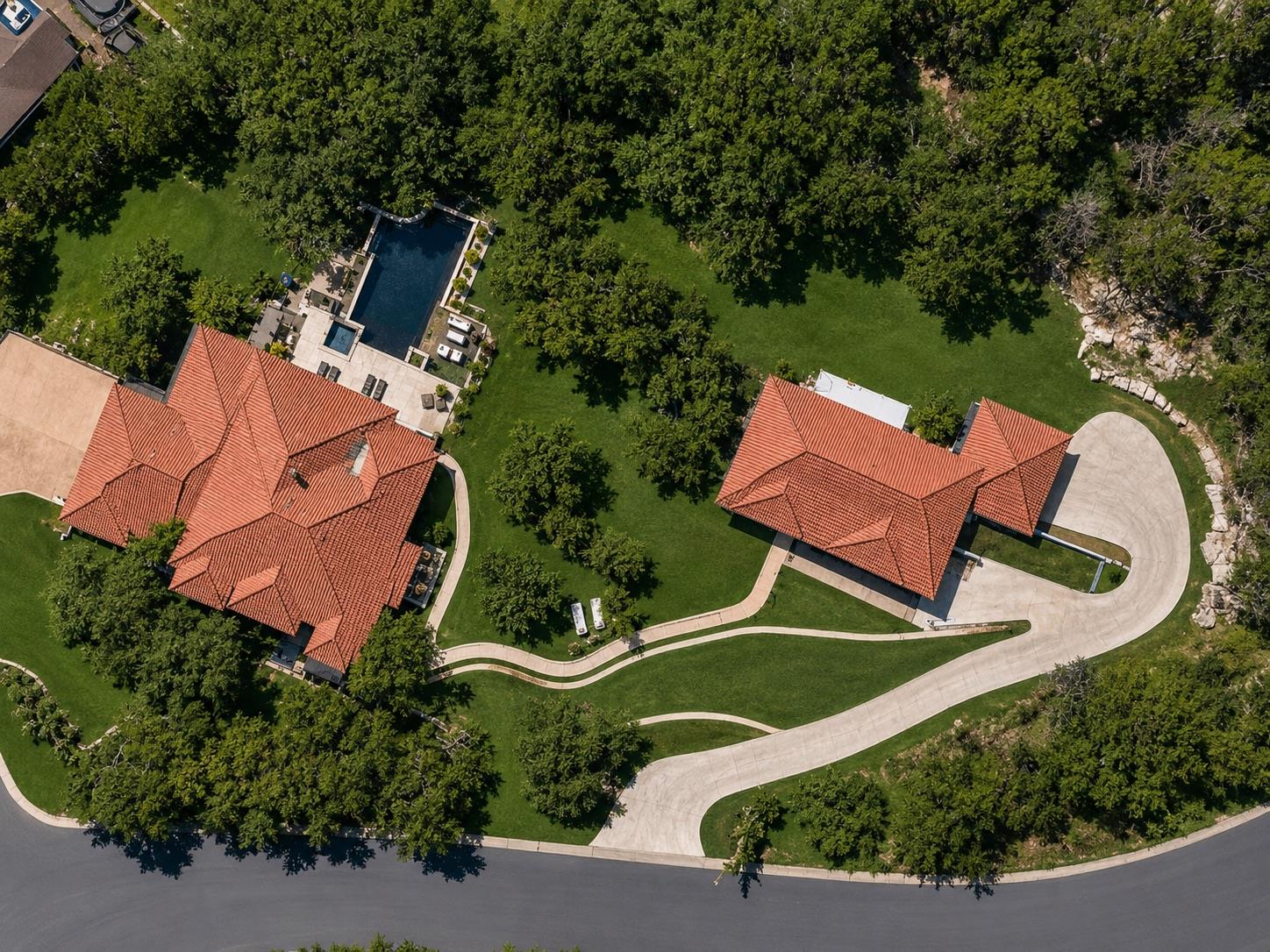 405 Barrett LN
