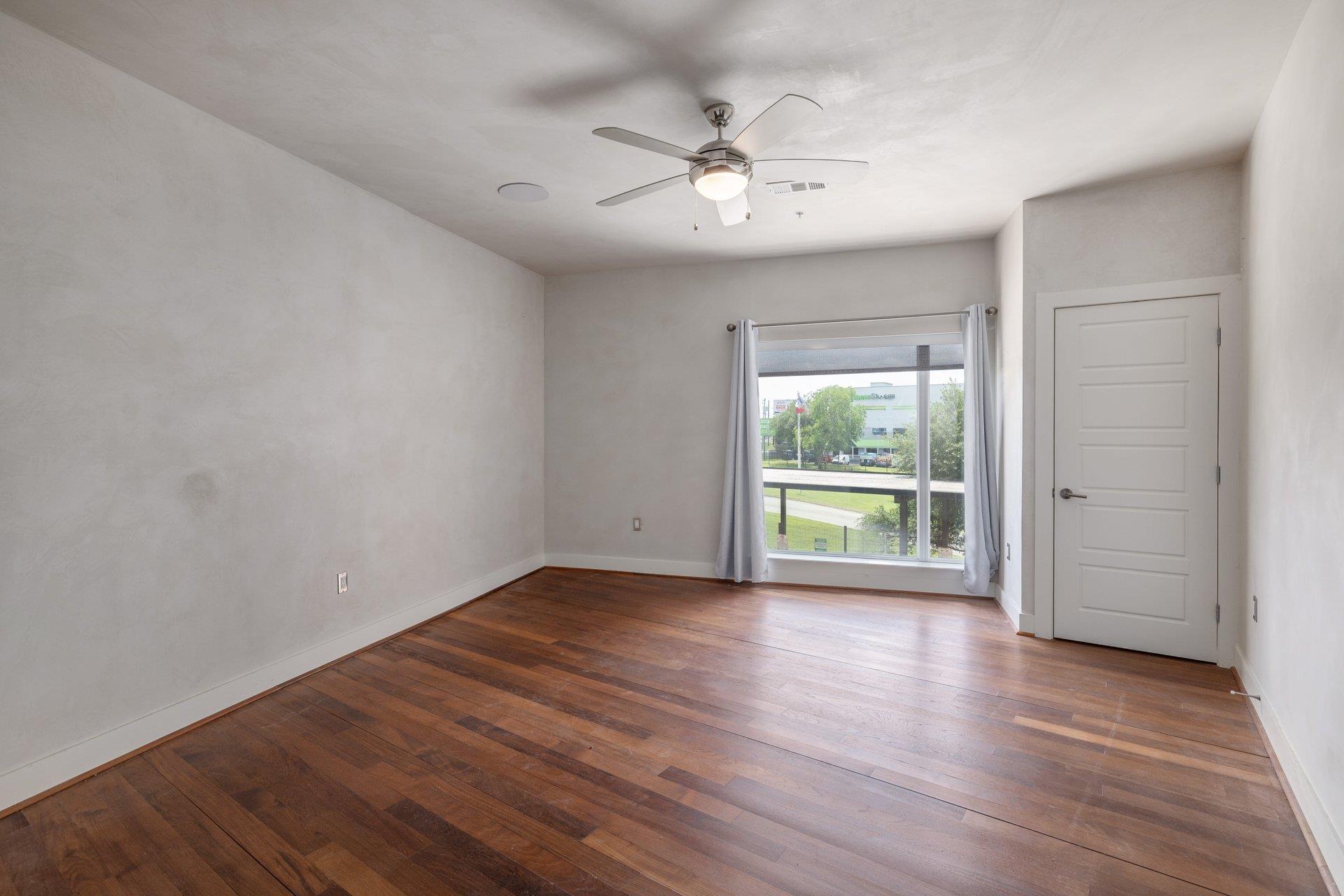 6444 Burnet RD # 100