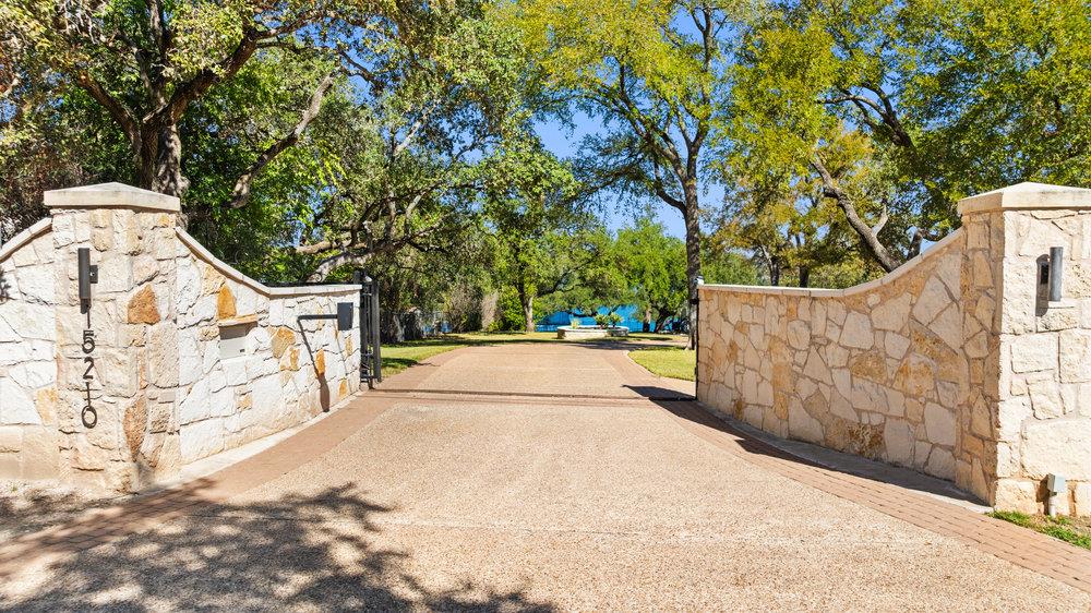 15210 Rainbow One ST