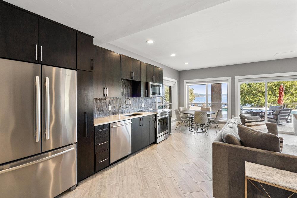 15210 Rainbow One ST