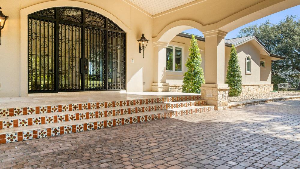 15210 Rainbow One ST