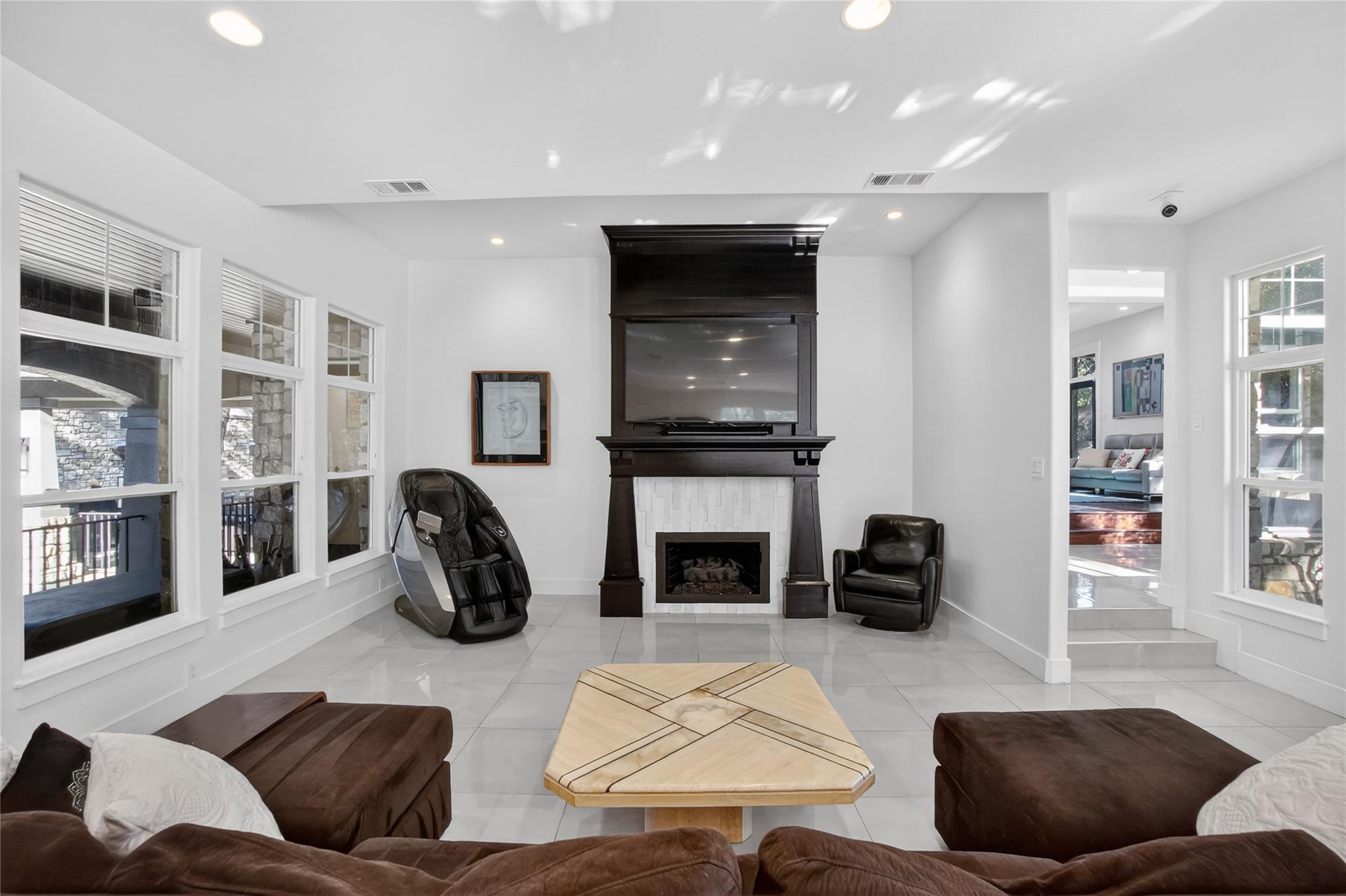 3627 Stoneridge RD # 1