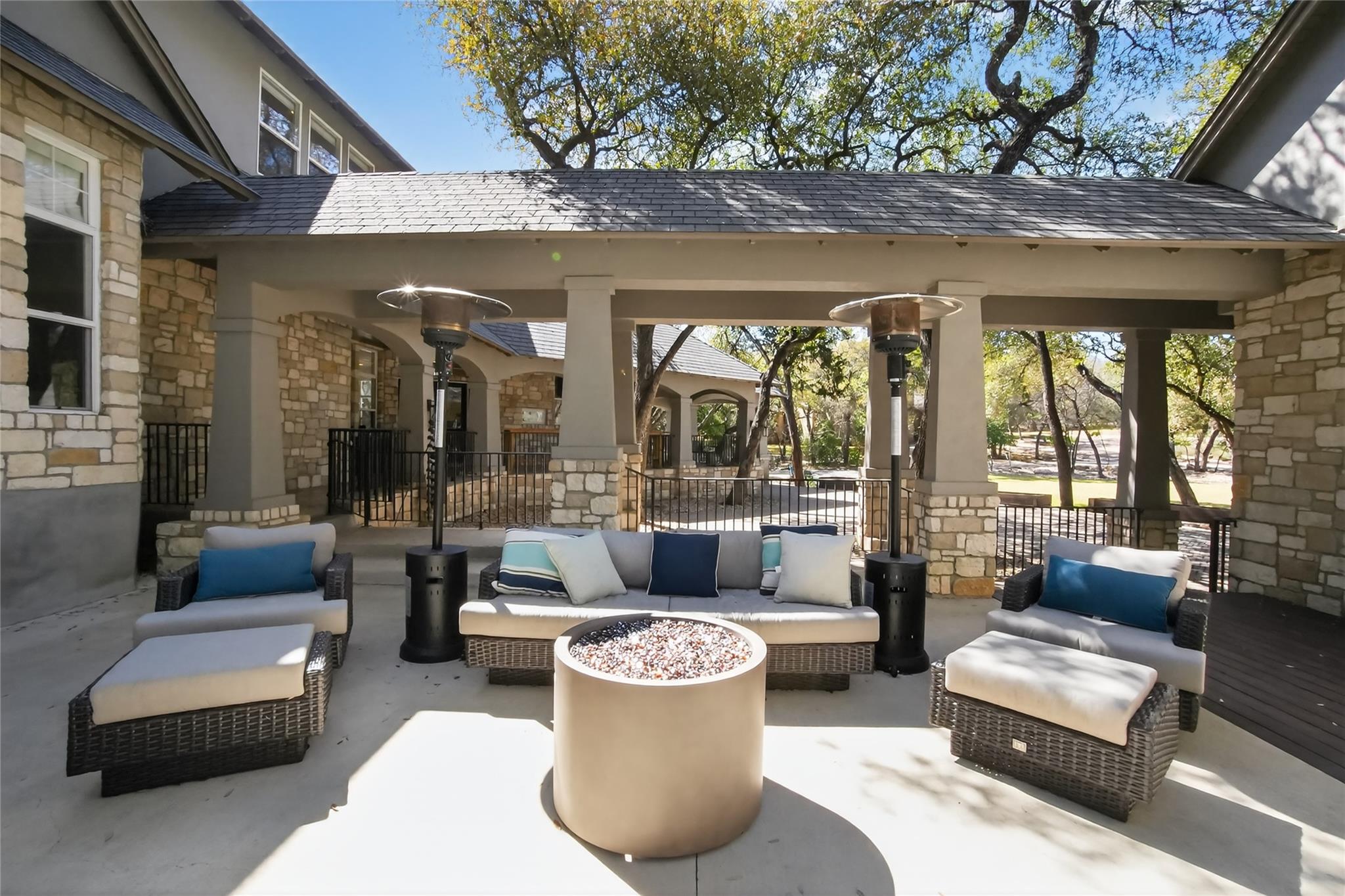 3627 Stoneridge RD # 1