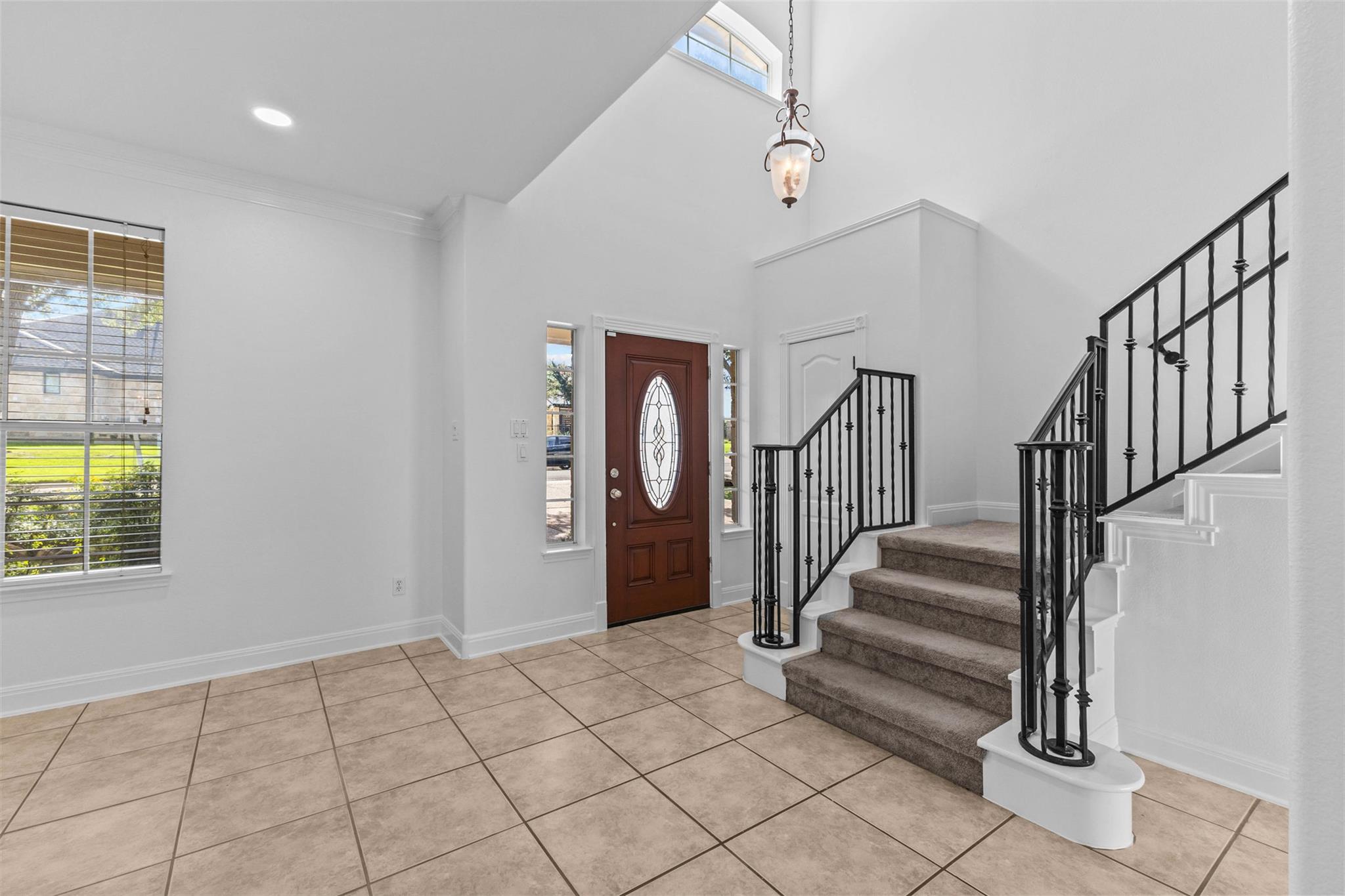 5724 Brittlyns CT