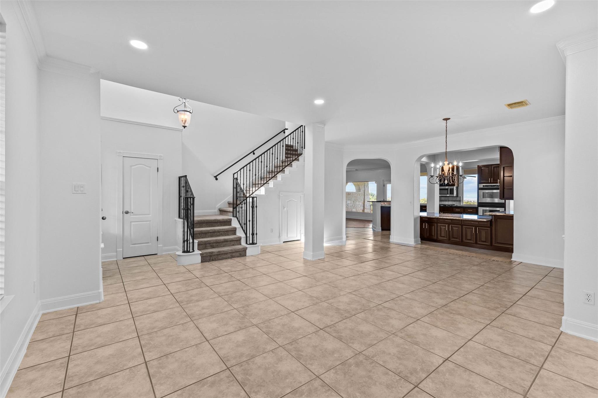 5724 Brittlyns CT