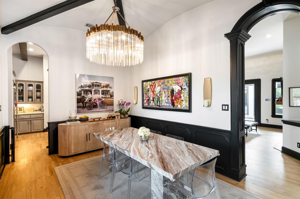 2621 Exposition BLVD