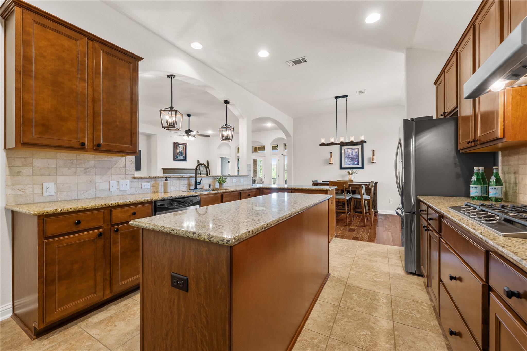 205 Bellagio DR