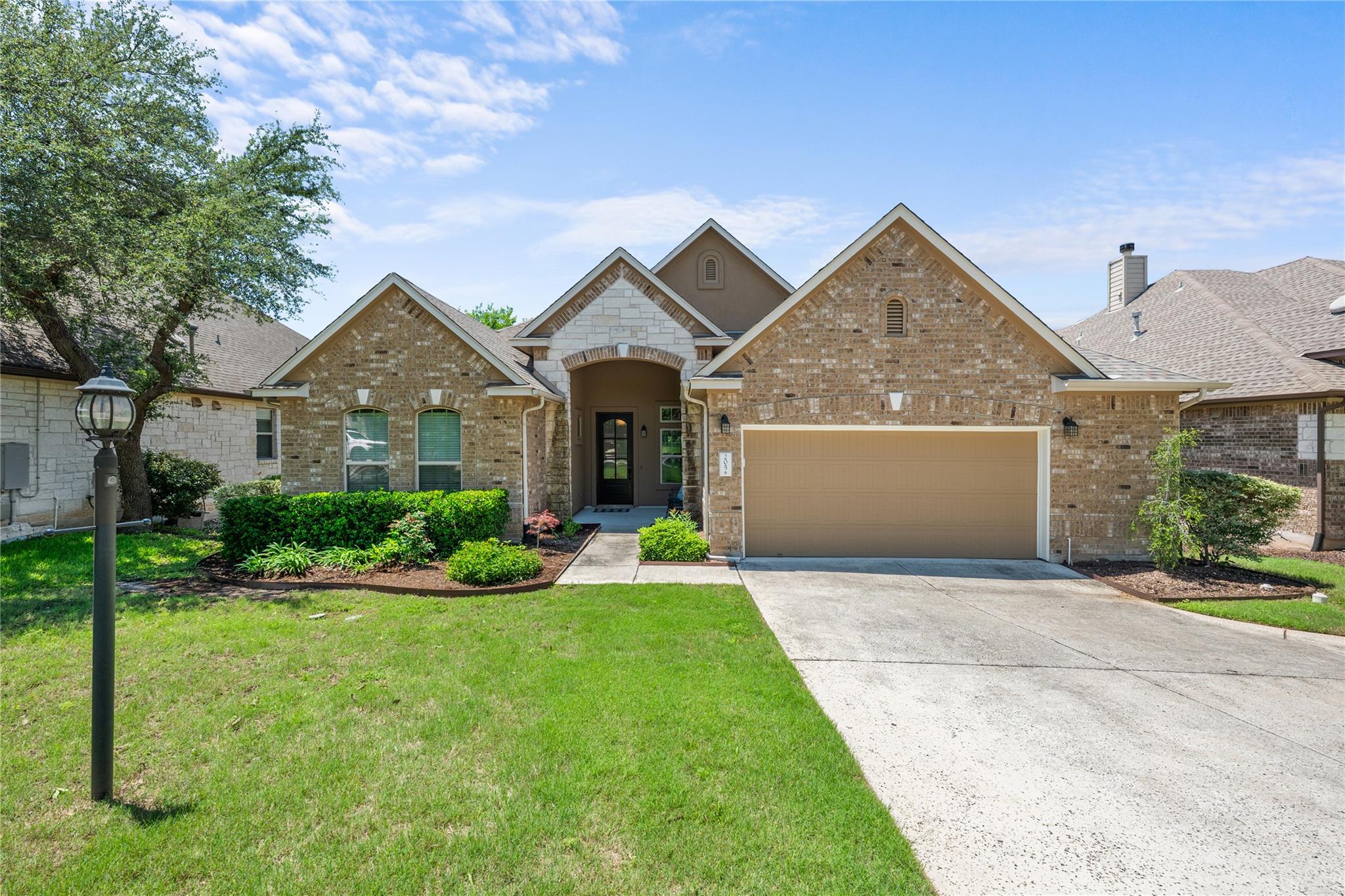 205 Bellagio DR