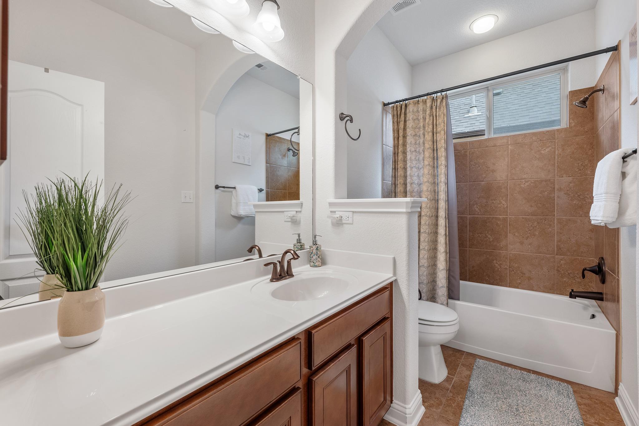 205 Bellagio DR