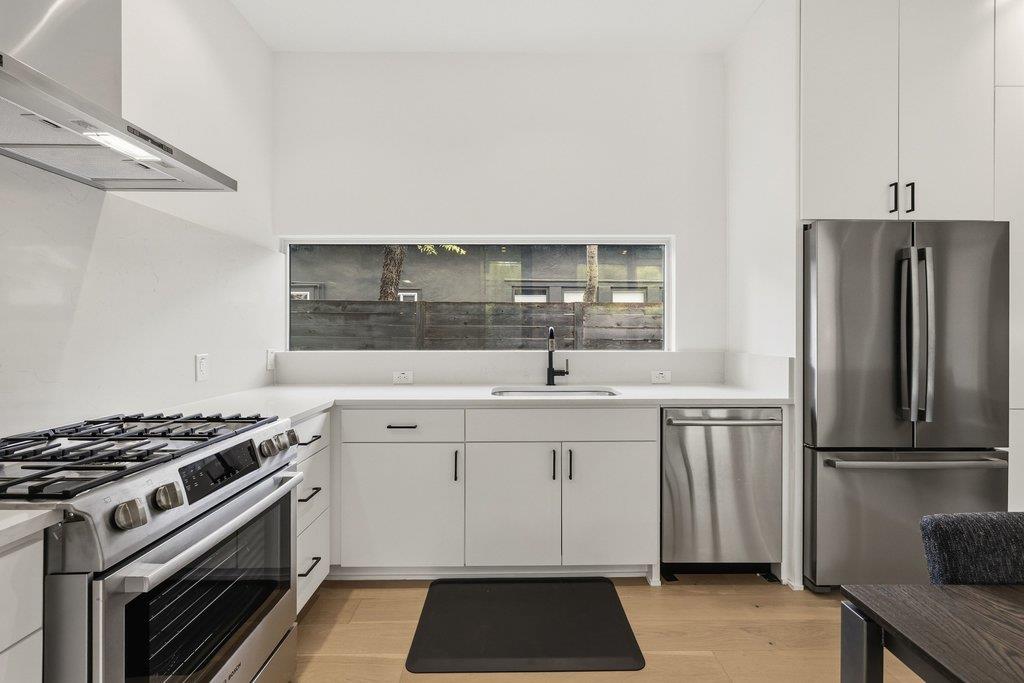 613 W Mary ST # B