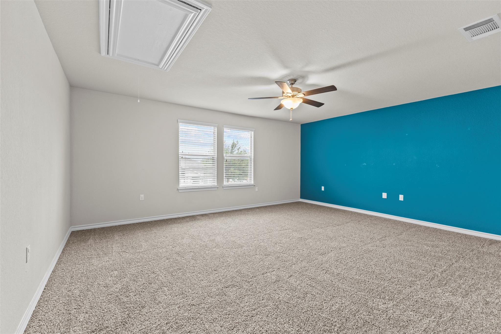 11804 Saddle Rock DR